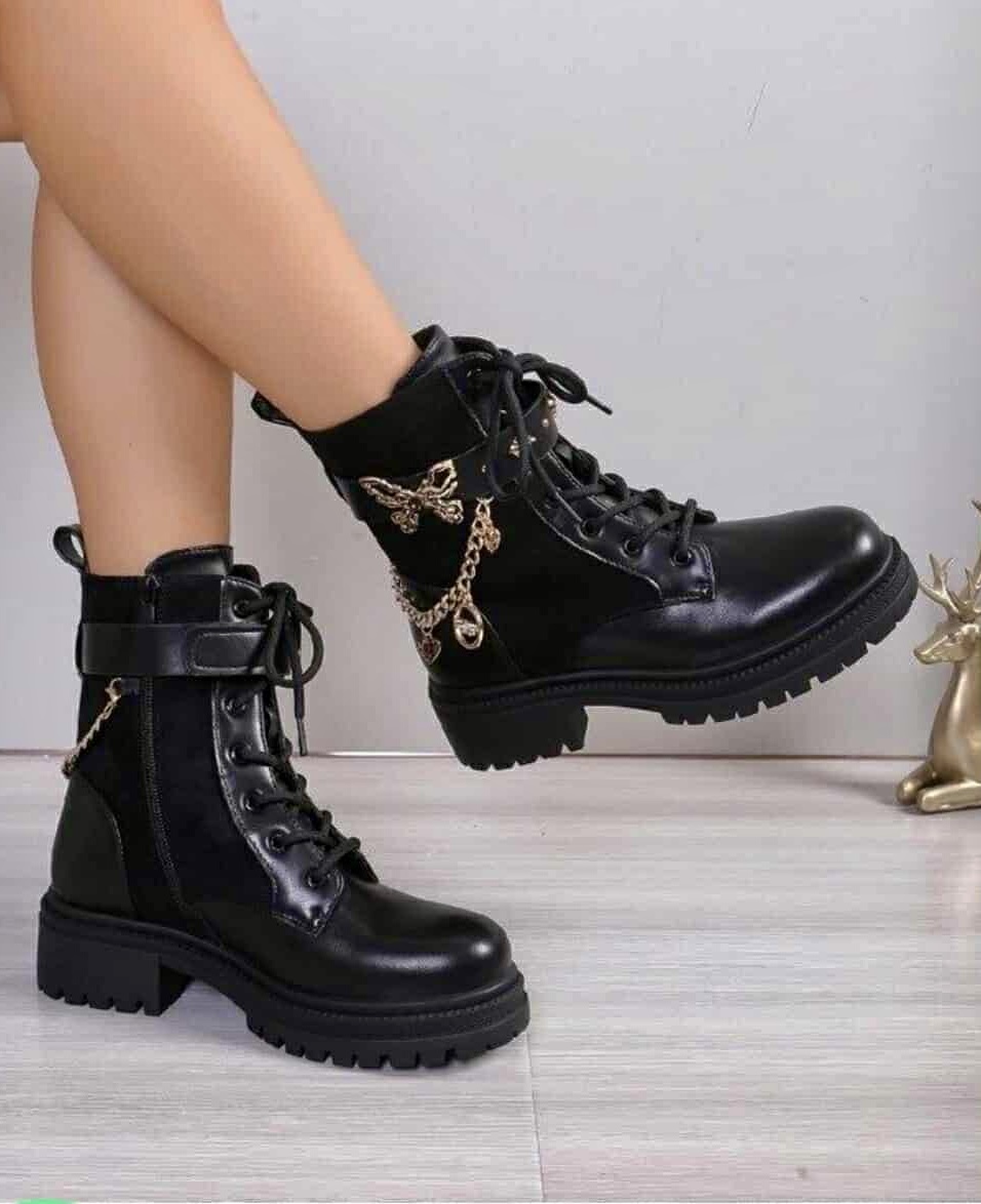 Juodi moteriški auliniai batai