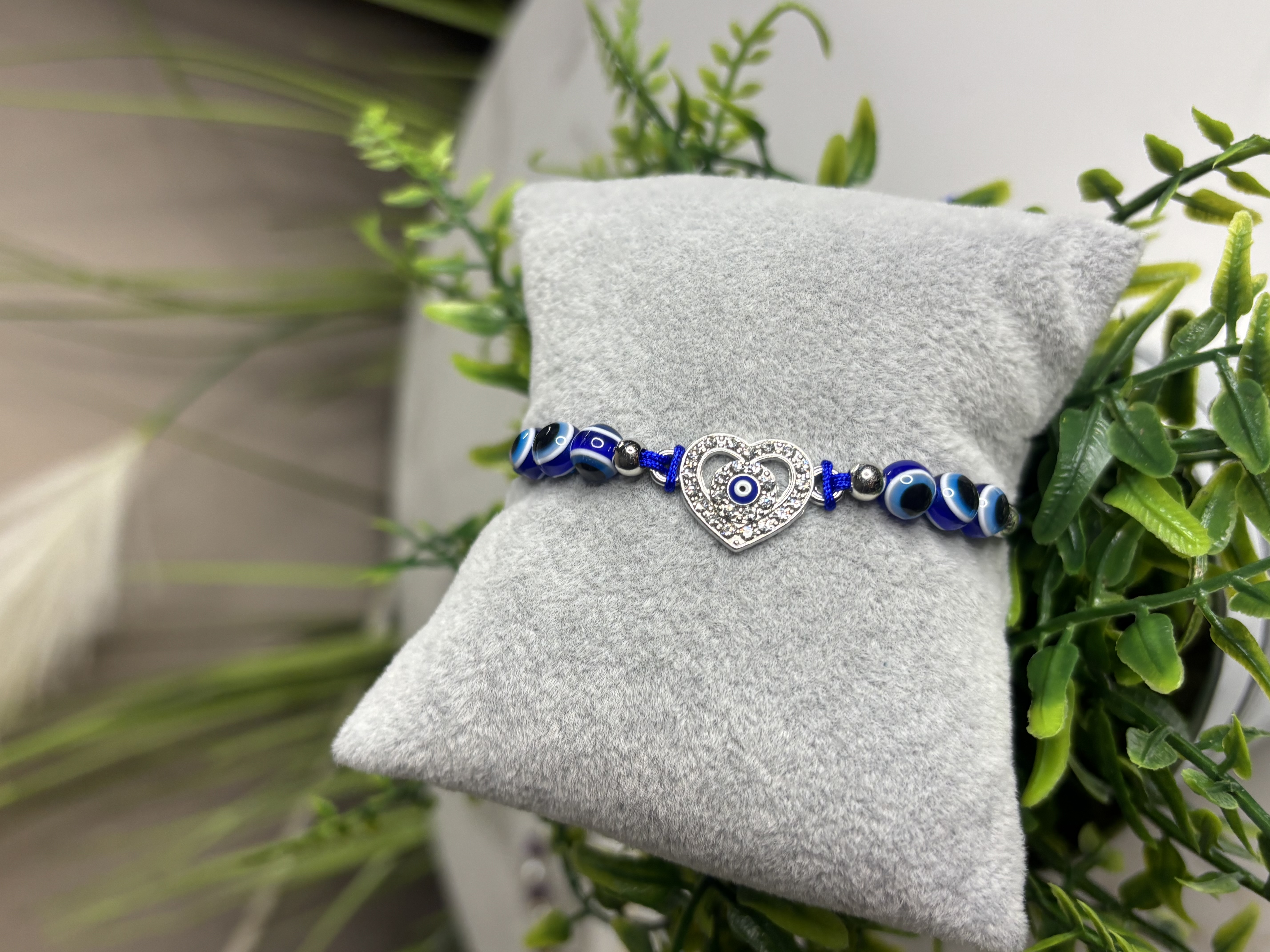 Apyrankė su širdies pakabuku