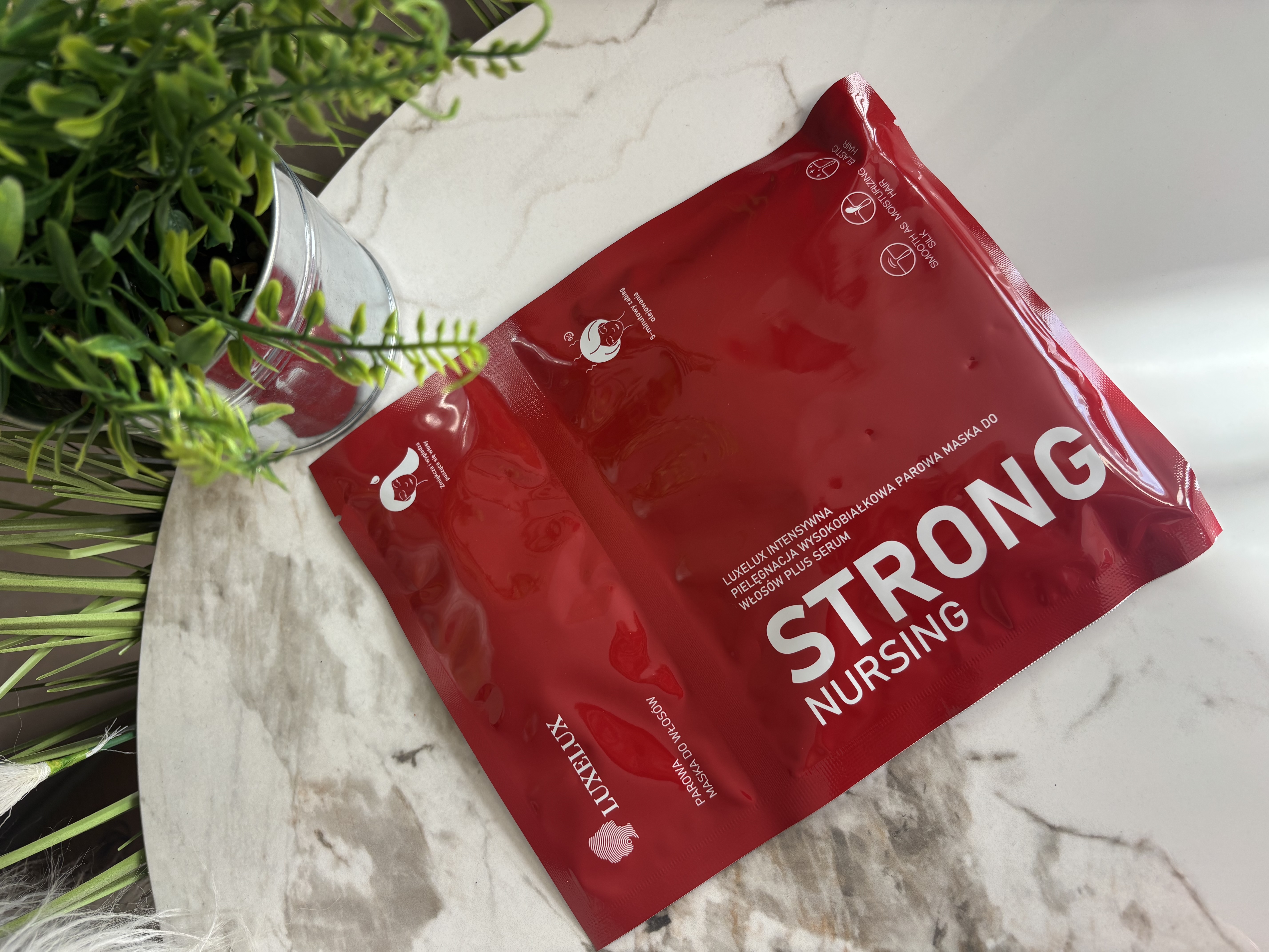 Plaukų kaukė visų tipų plaukams