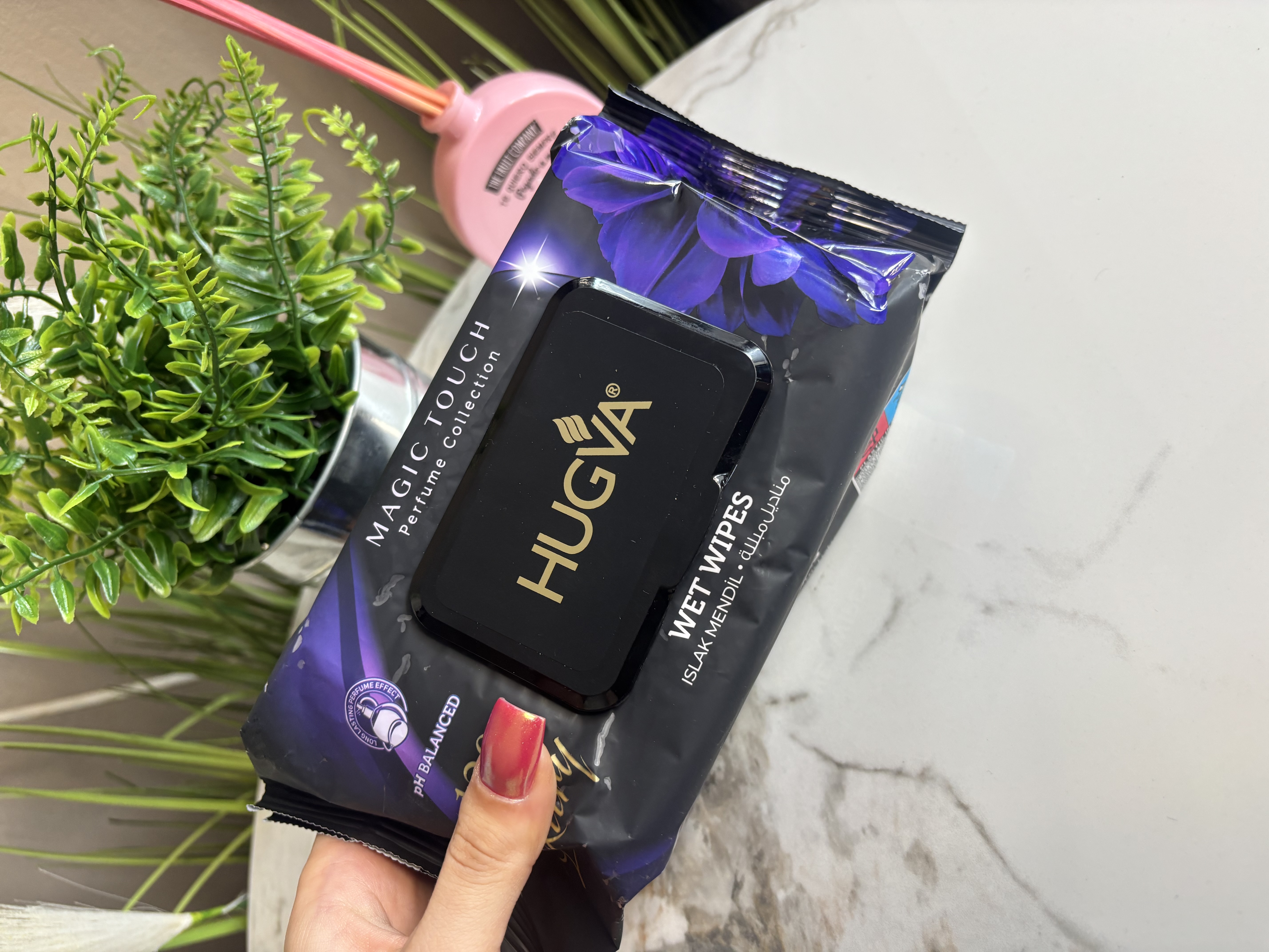 HUGVA parfumuotos servetėlės