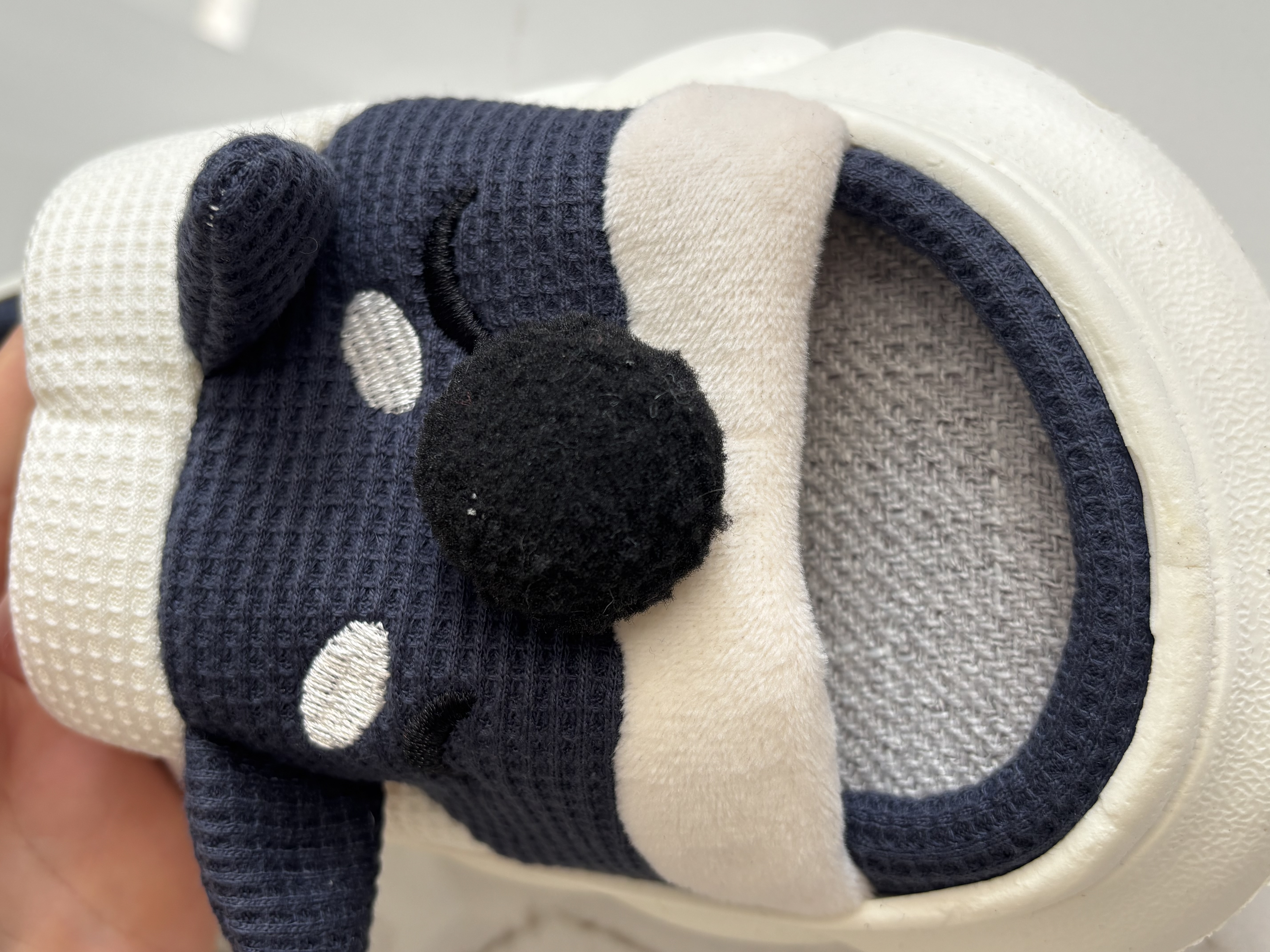 Šlepetės su meškučio veidu