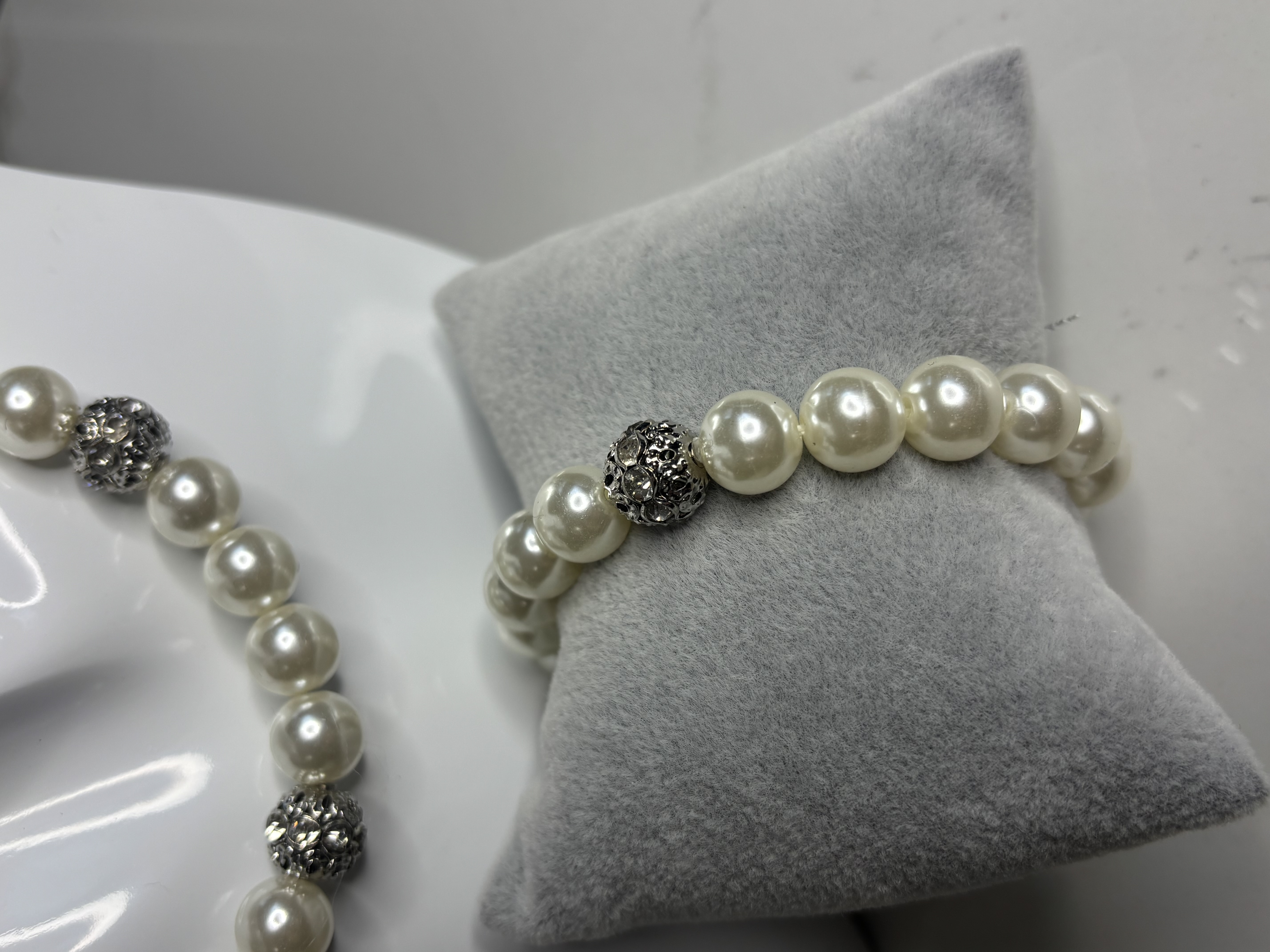 Perlų papuošalų komplektas