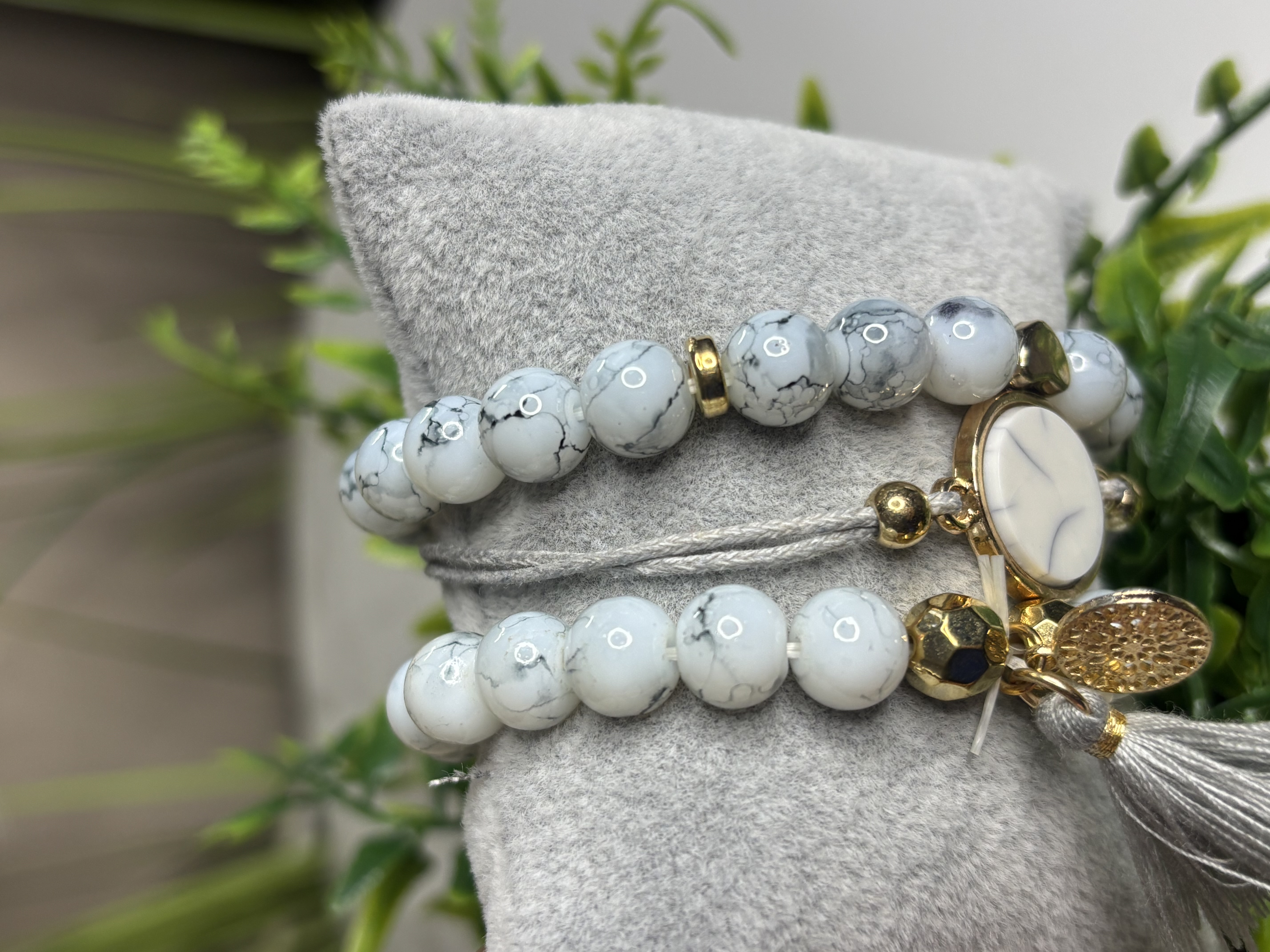 Rankų darbo apyrankių rinkinys