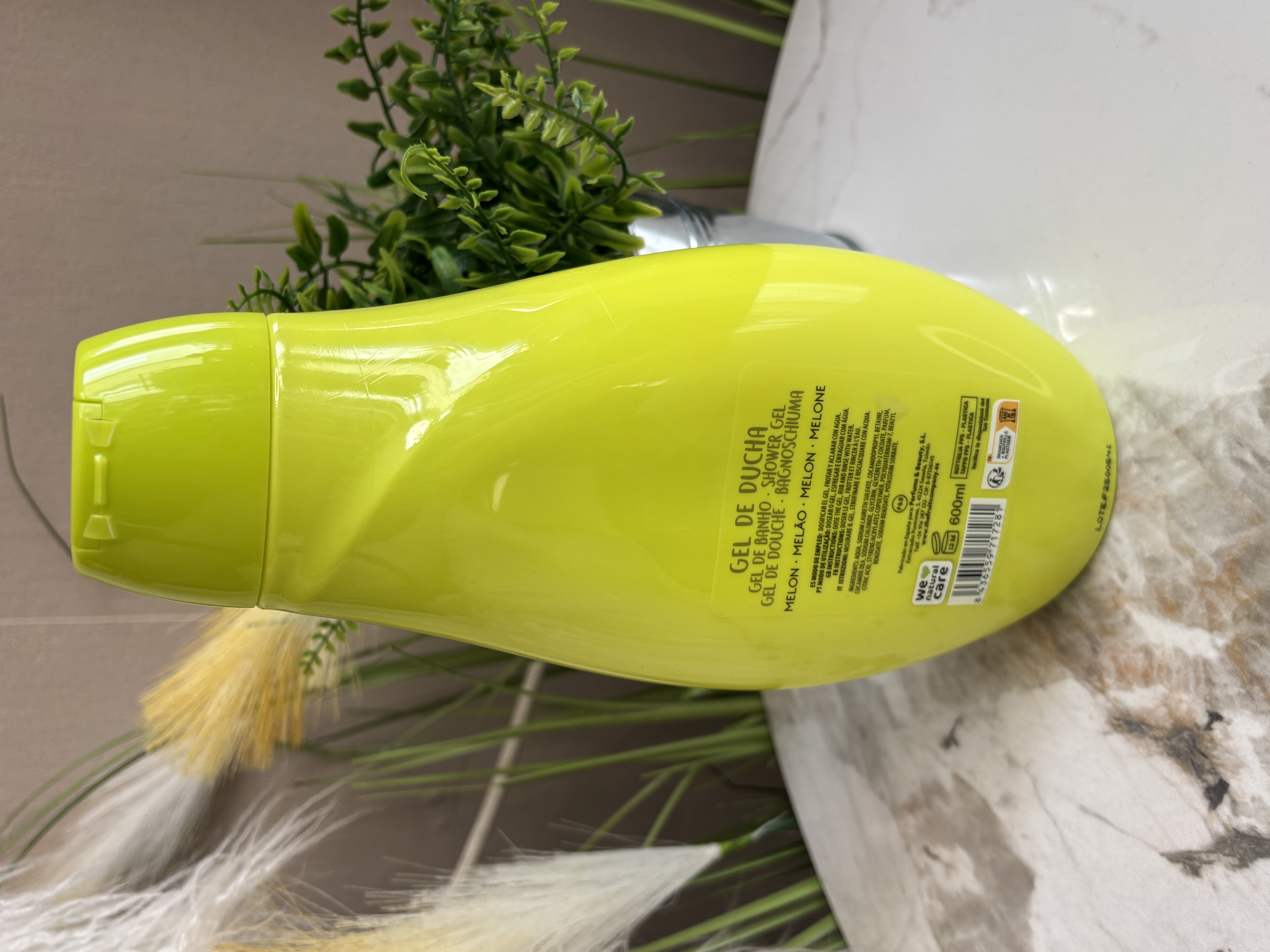 Dušo gelis melionių kvapo