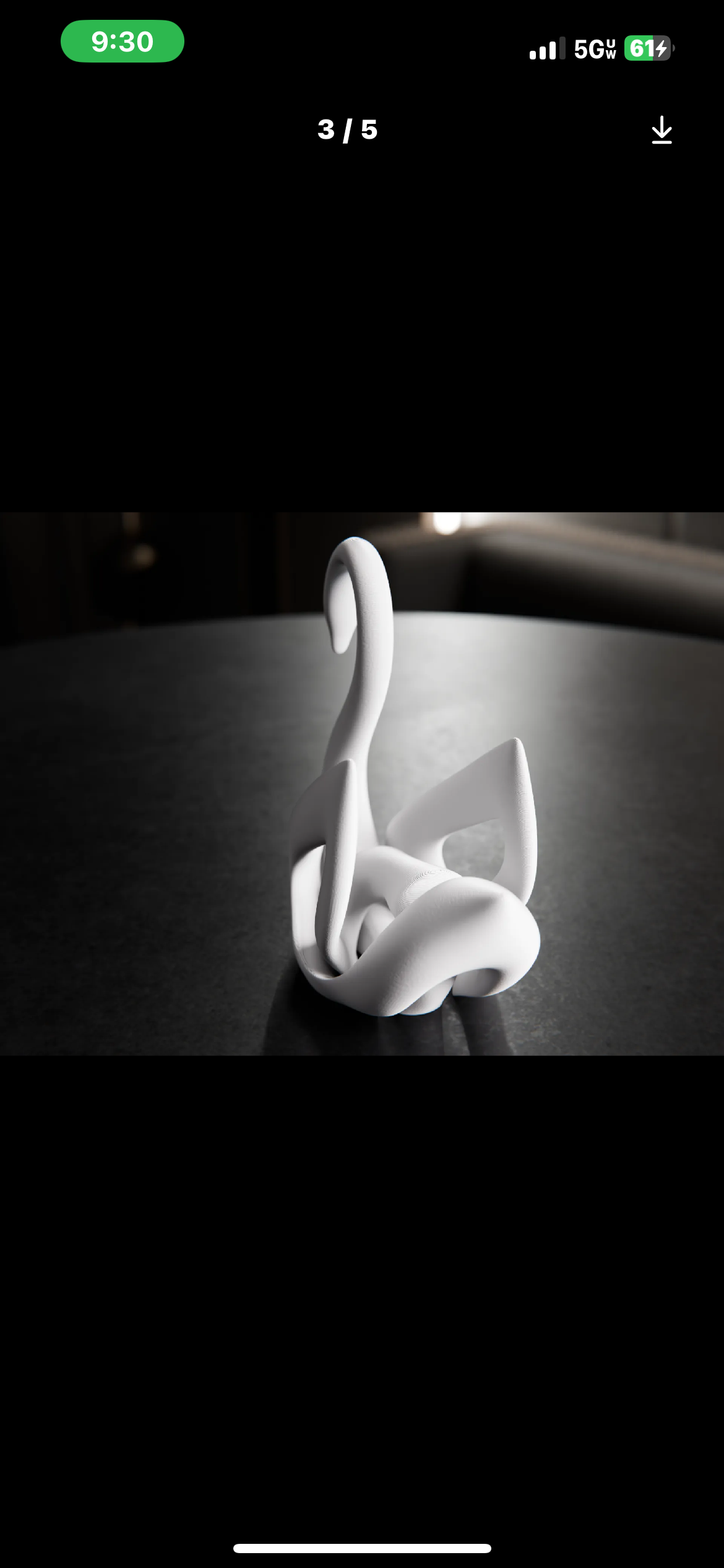 Modern lustre Swan Sculpture