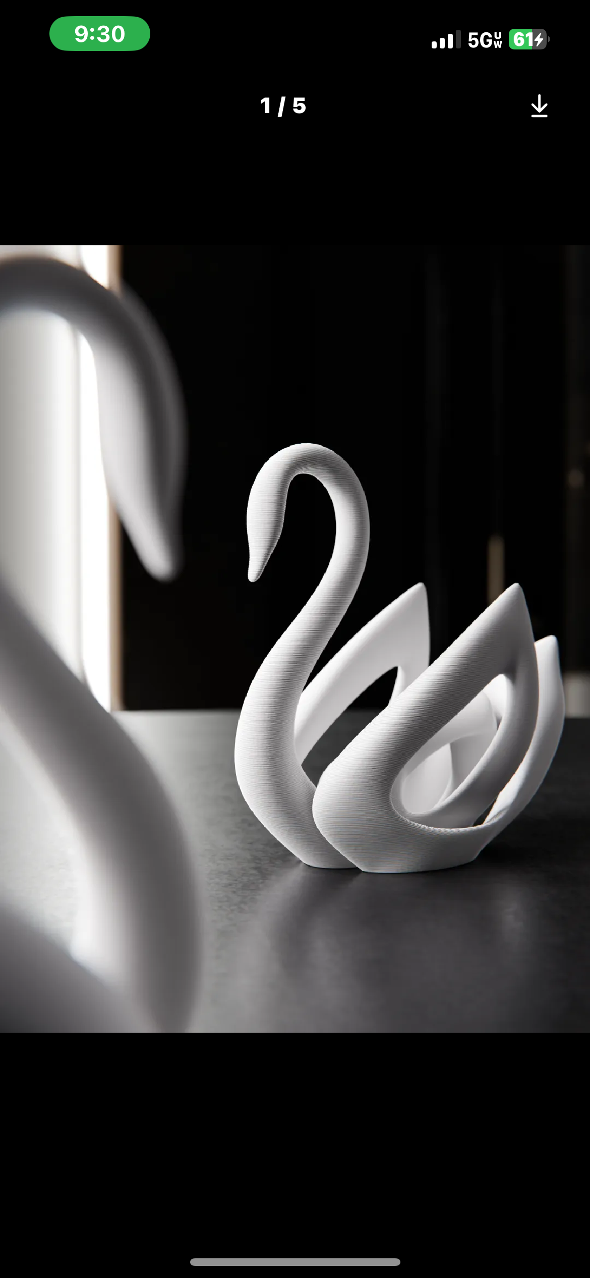 Modern lustre Swan Sculpture