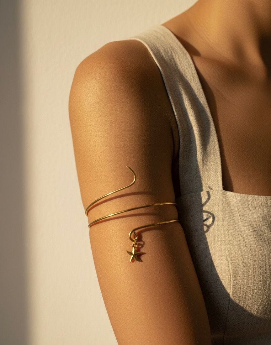 Bracelete com pingente dourado