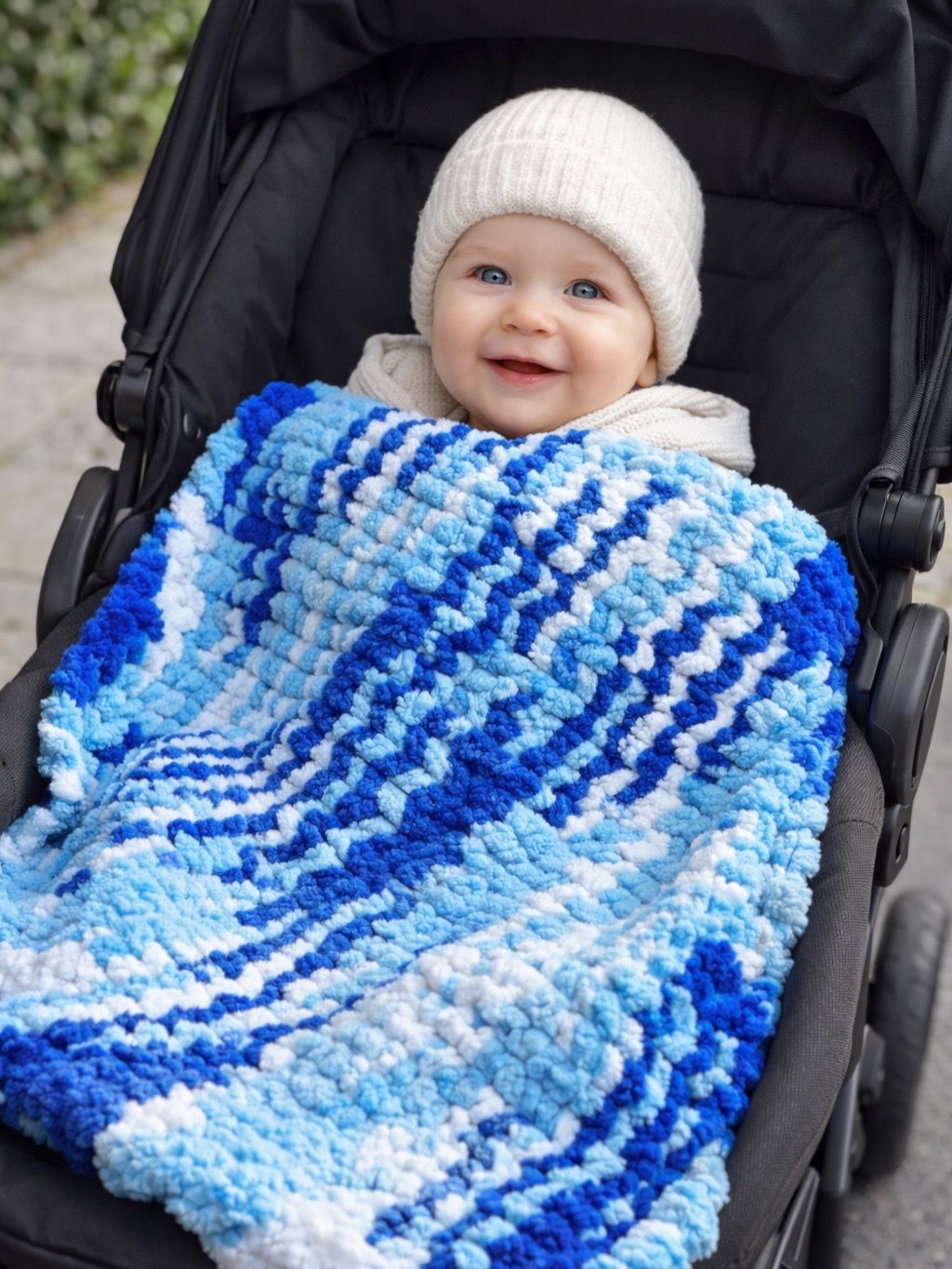 Chunky knitted baby Blanket