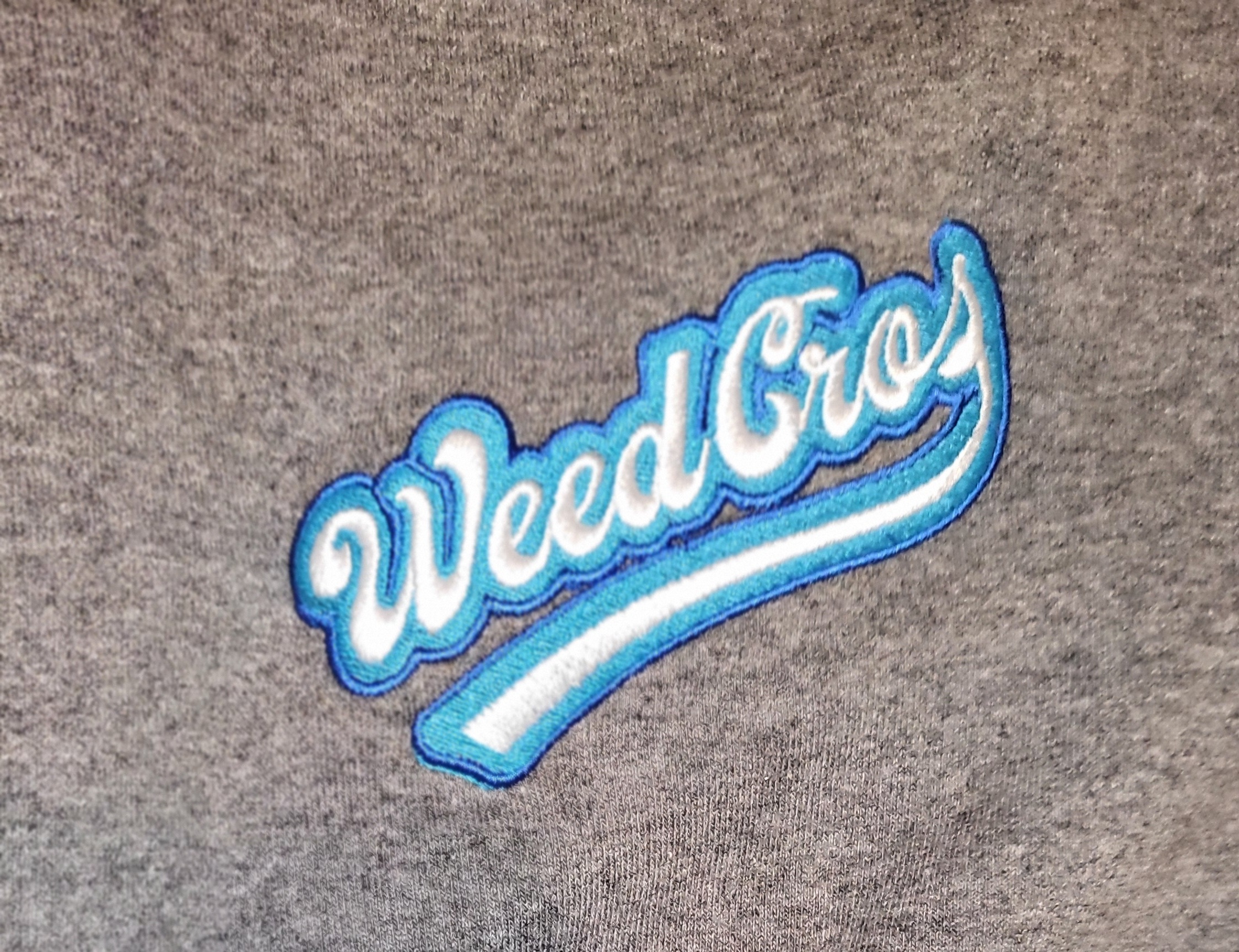Chaqueta  Gris Bordada Weedcros 