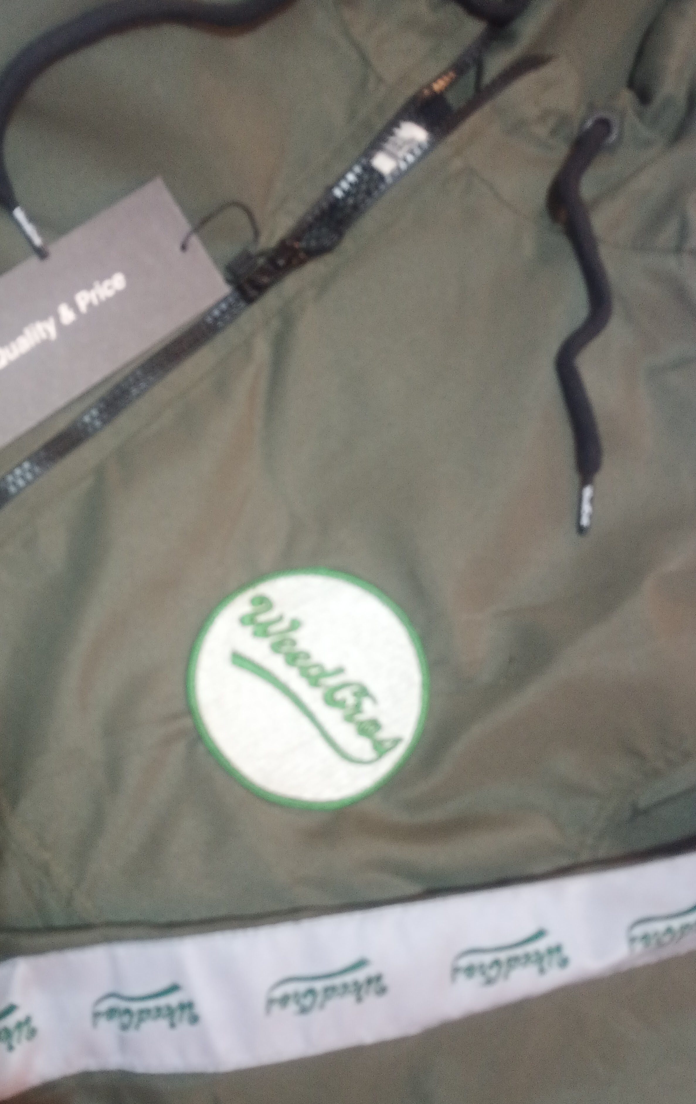 Conjunto deportivo Weedcros