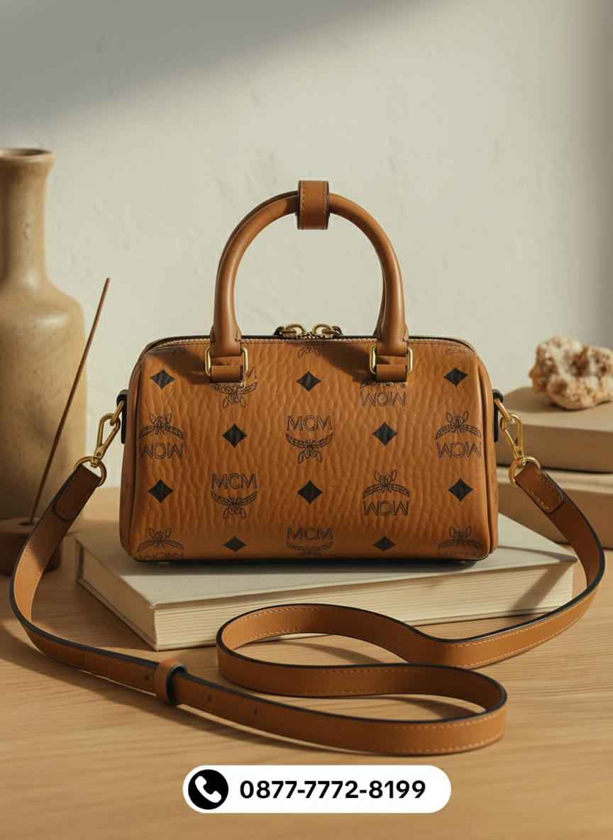 MCM, Stylish Women's Handbag