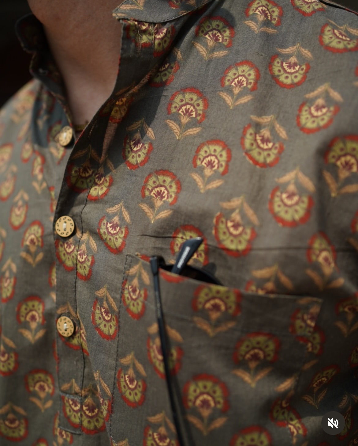 Sap Green with Floral motif