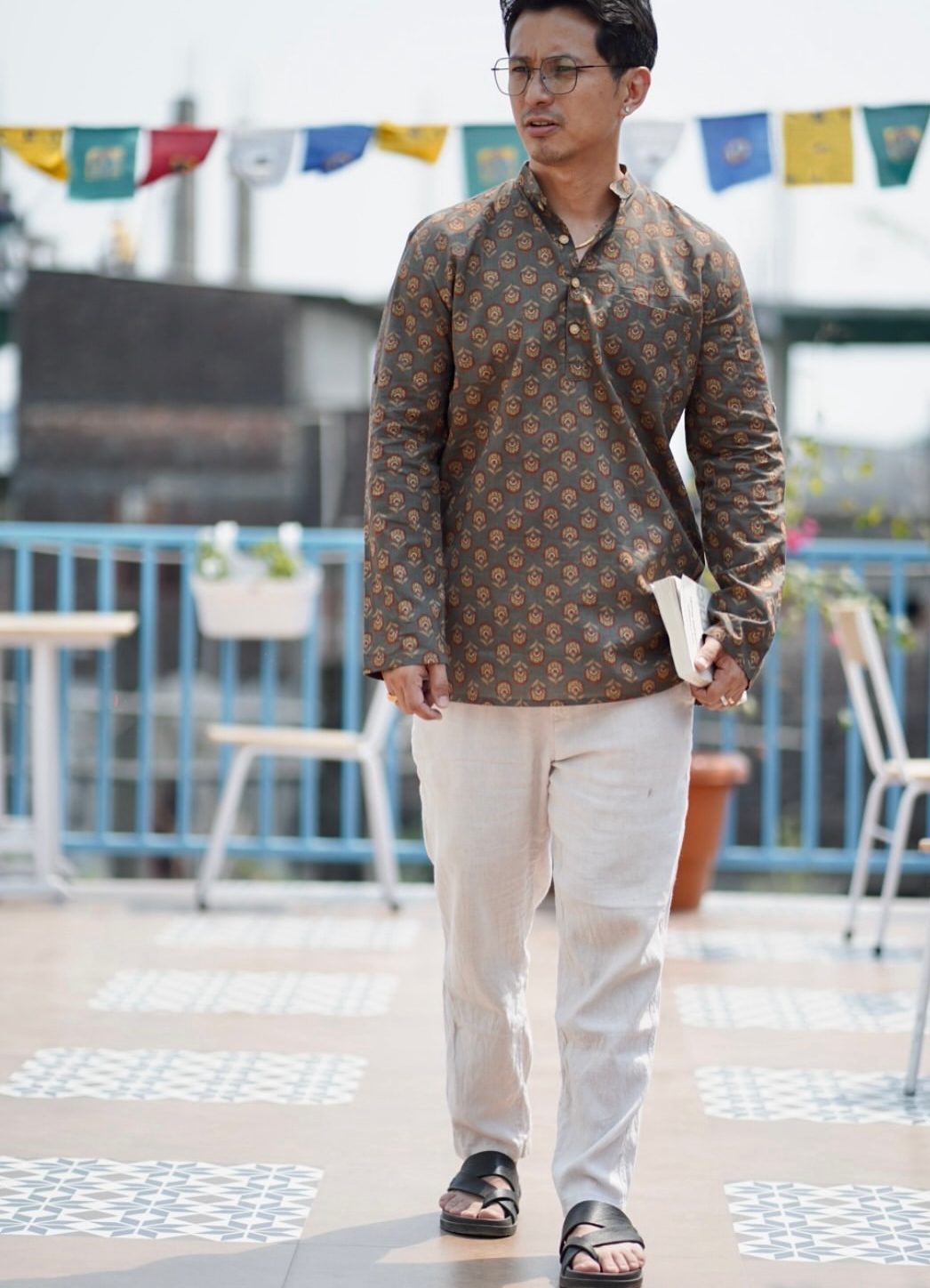 Sap Green with Floral motif