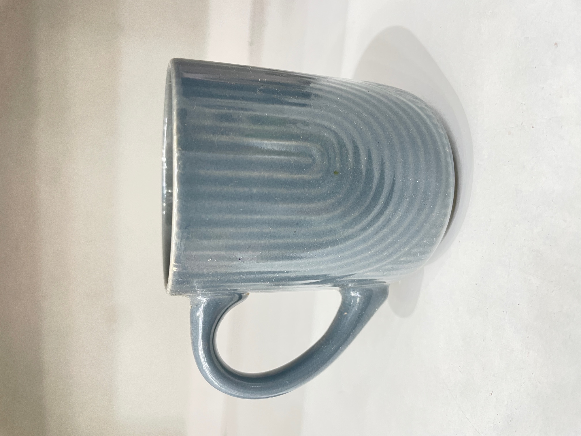 Textured ribbed ceramic mugs