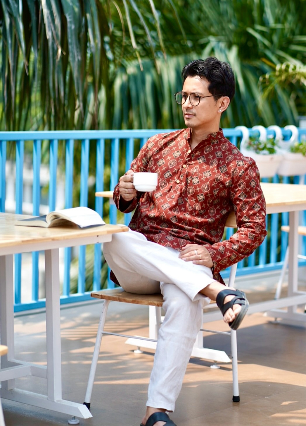 Maroon Paisley Motif
