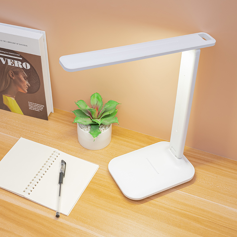 1279 LED Desk Lamp