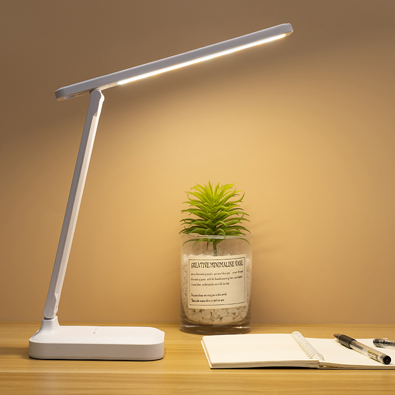 1269 LED Desk Lamp