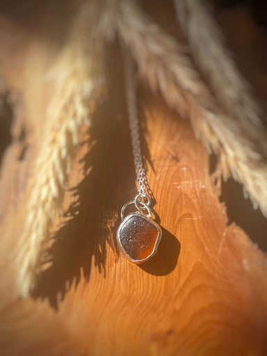 Solasta Necklace