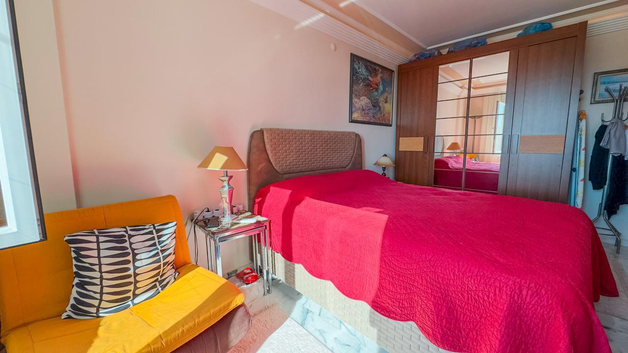 TOSMUR KALE VE DENİZ MANZARALI DAİRE