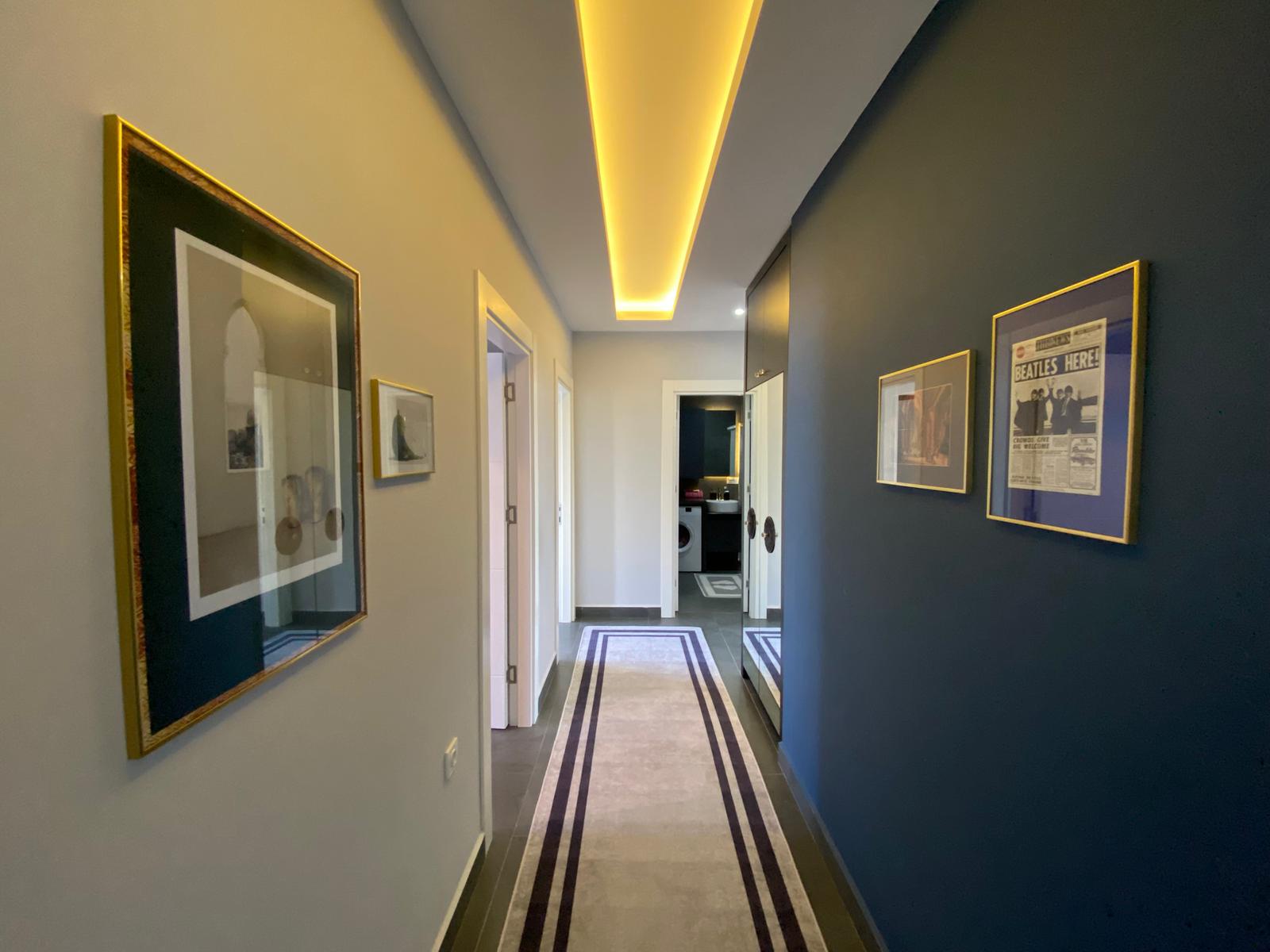 Mahmutlar'da lüks deniz manzaralı daire.