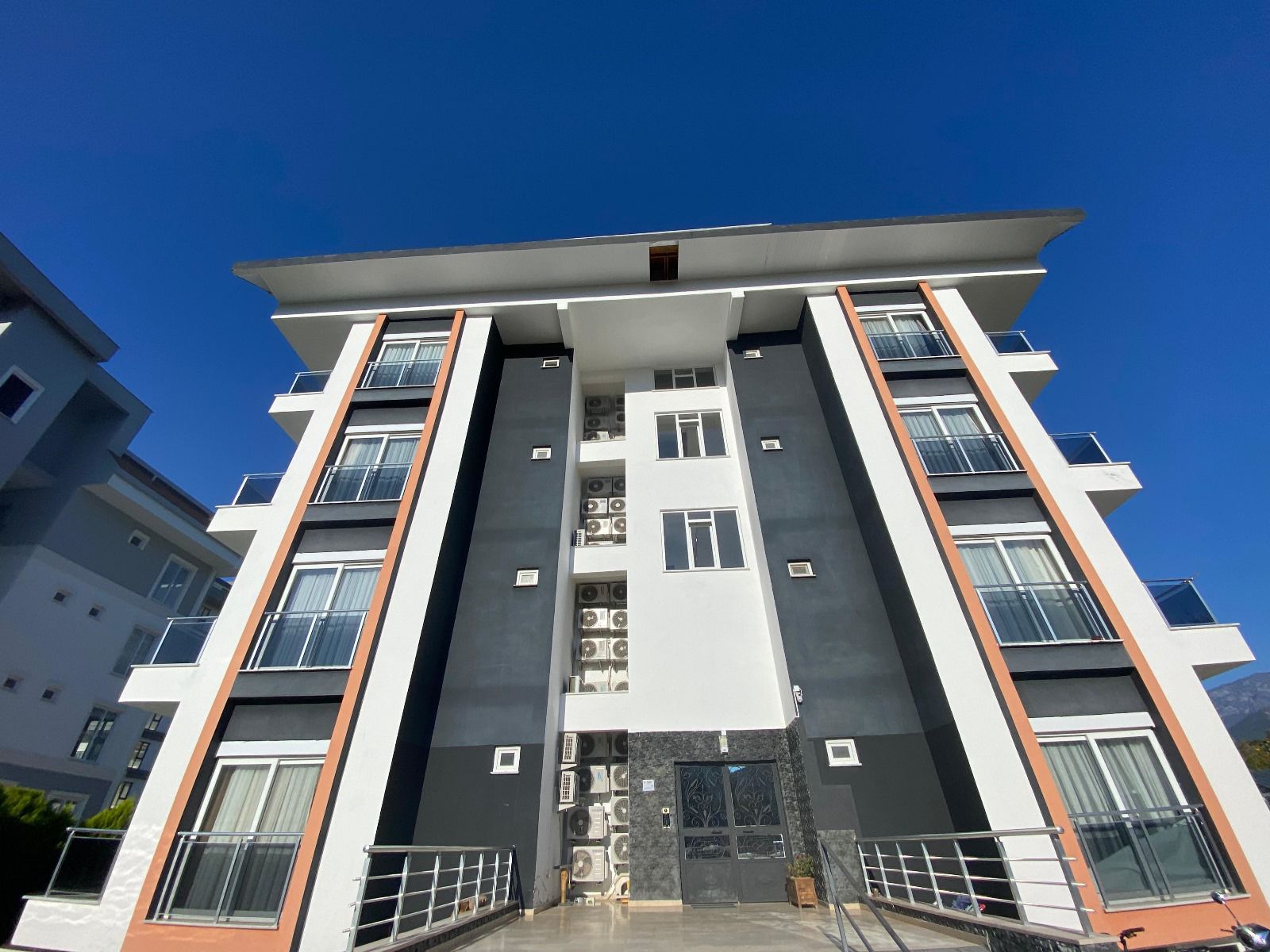 Alanya demirtaş 2+1 lüks eşyalı daire