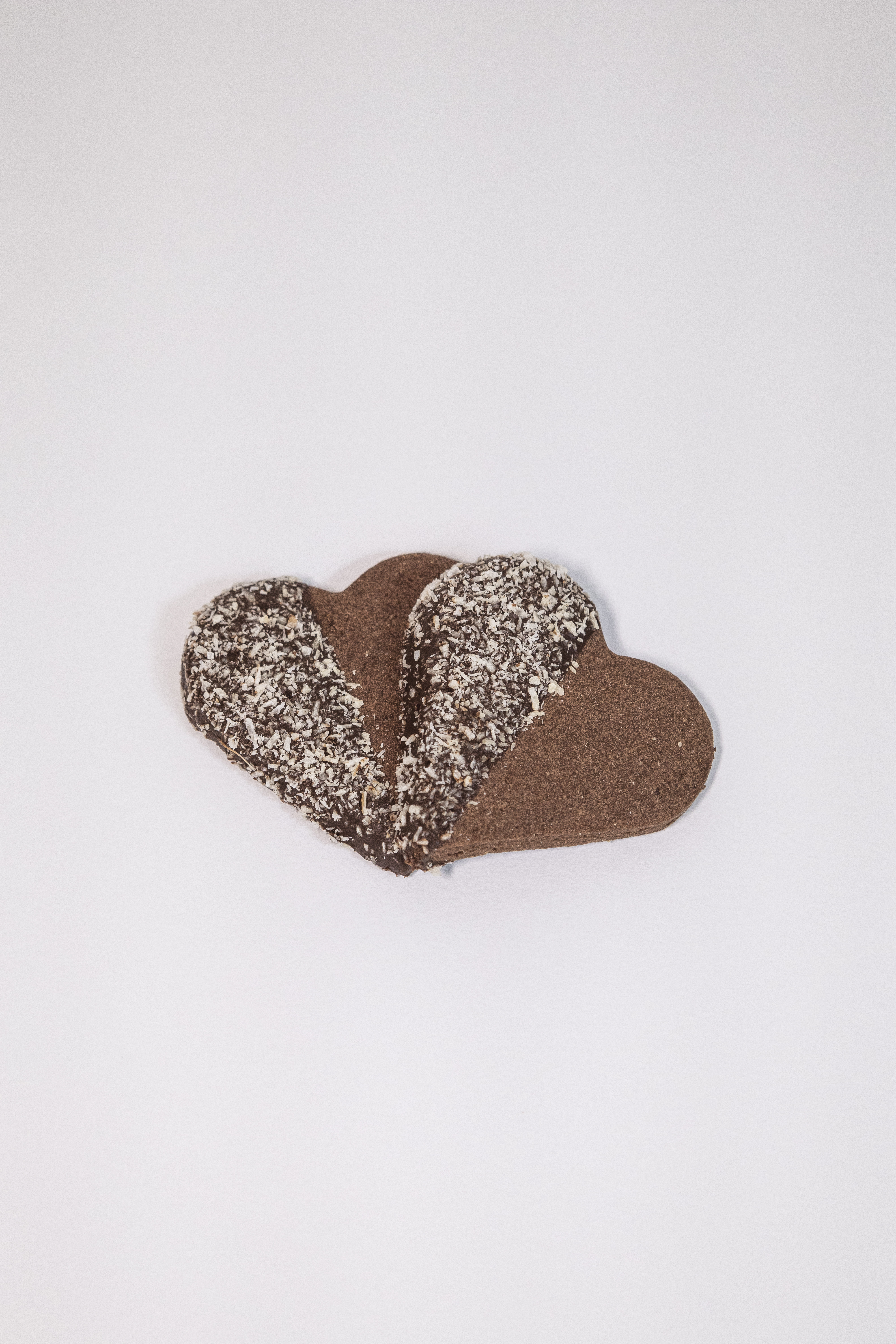 Biscotto a forma di cuore al cioccolato