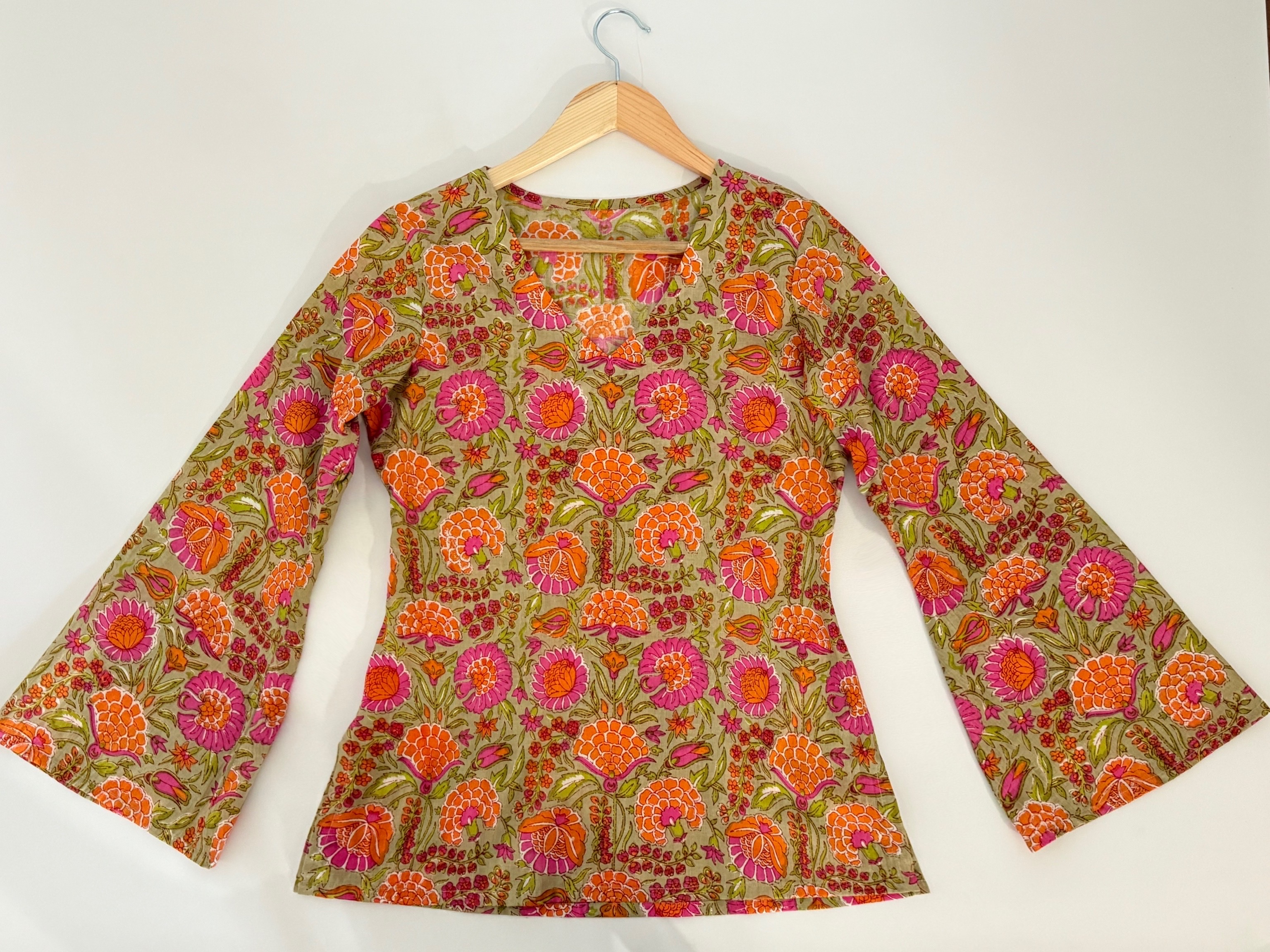 Green floral printed bell sleeve kurti