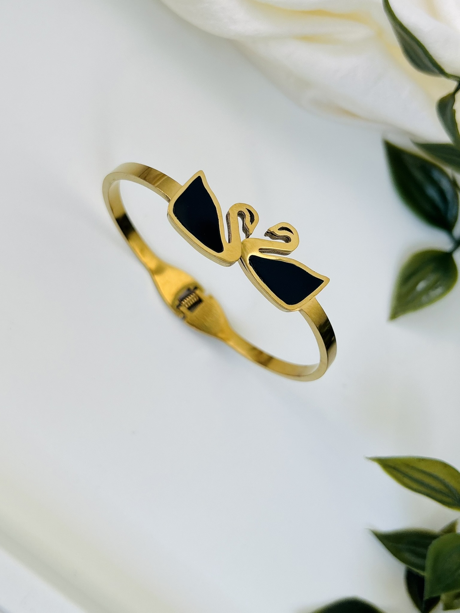 Gold Plated Swan Bracelet