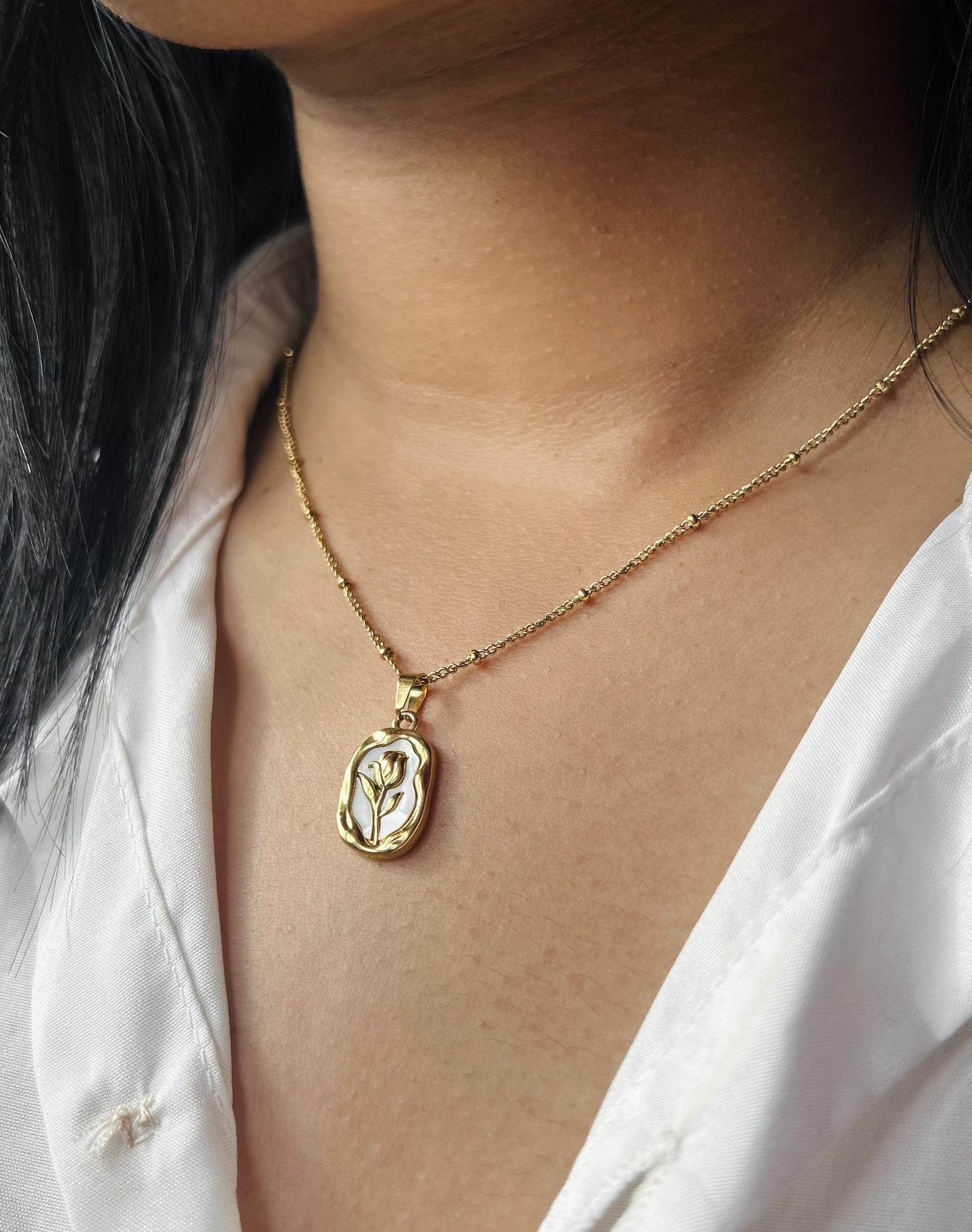 Gold Plated Rose Pendent Necklace