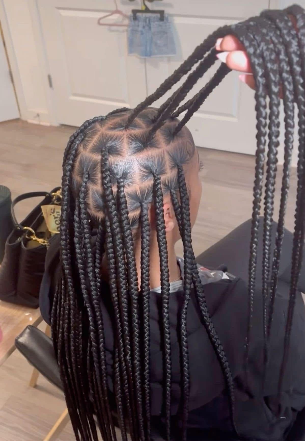 MEDIUM BOX BRAIDS 