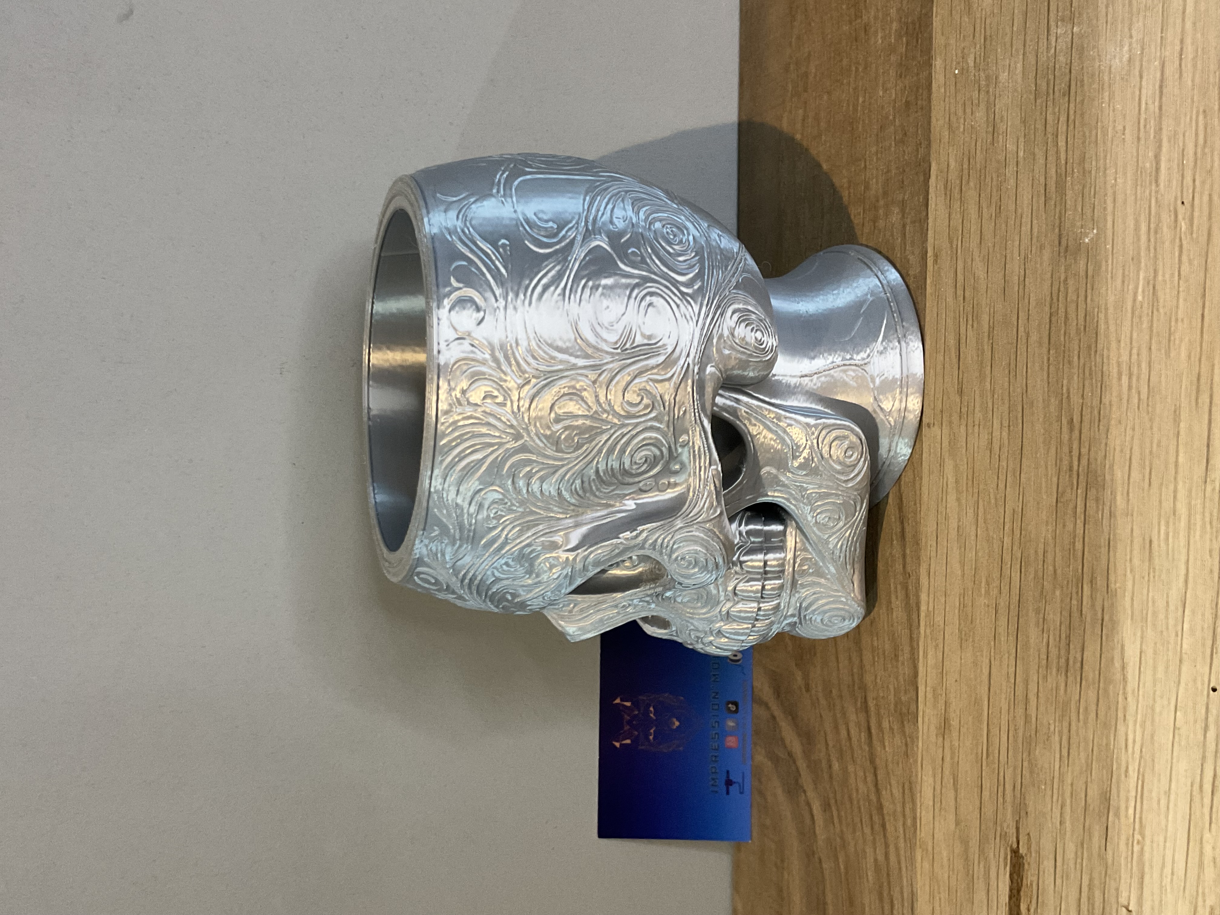 Pot décoratif tête de mort gris argenté imprimée en 3D