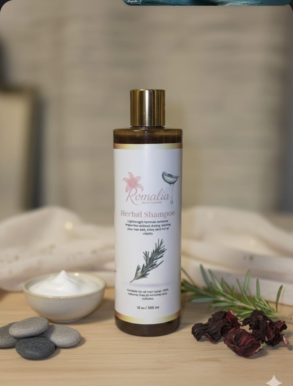 Romalia Organic Herbal Shampoo