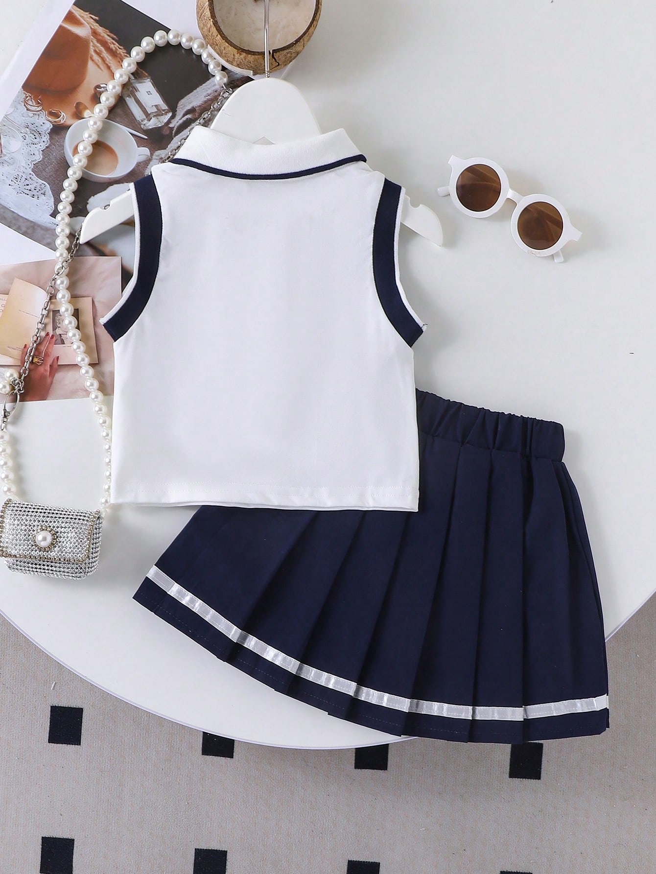 Conjunto infantil de saia e blusa