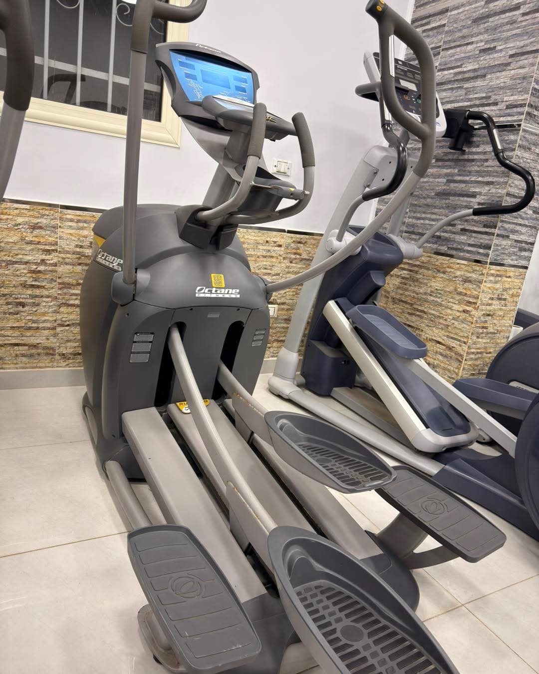 Life Fitness Elliptical Trainer