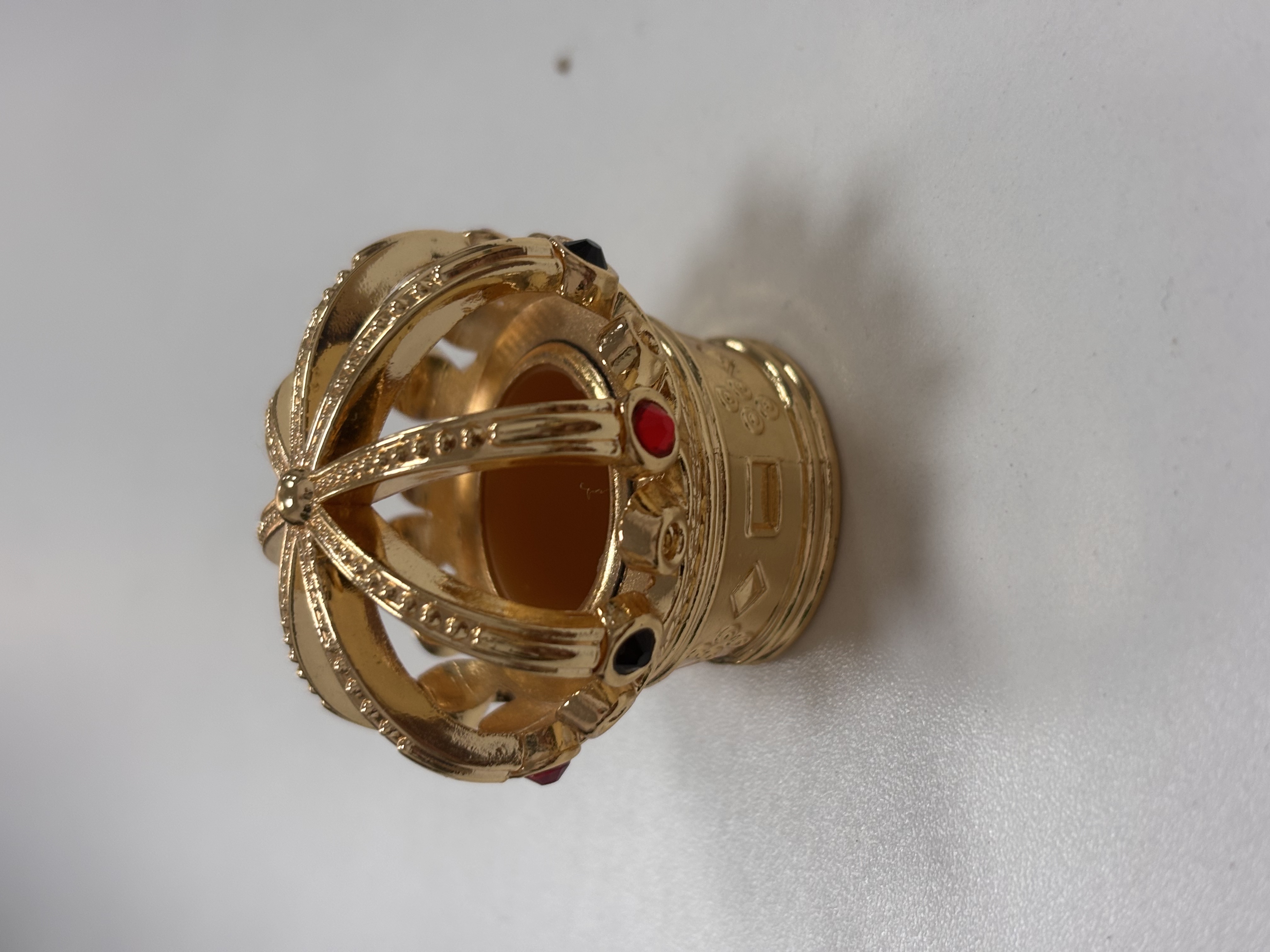 Zinc alloy perfume cap