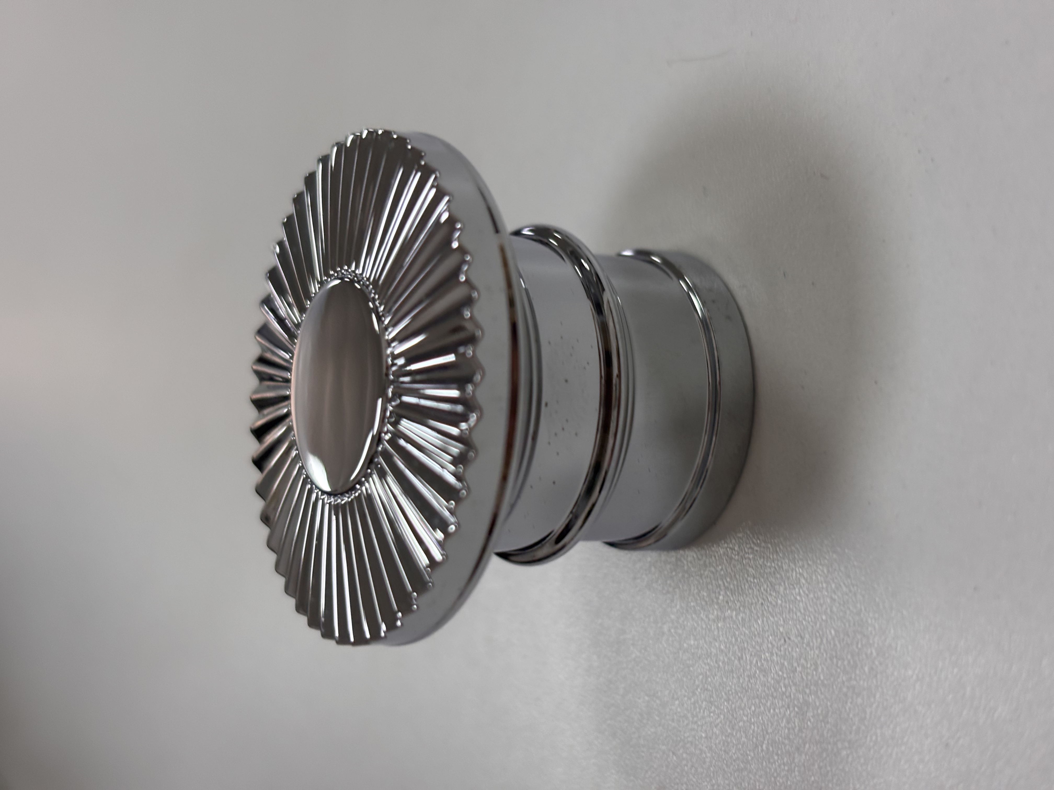 Zinc alloy perfume cap