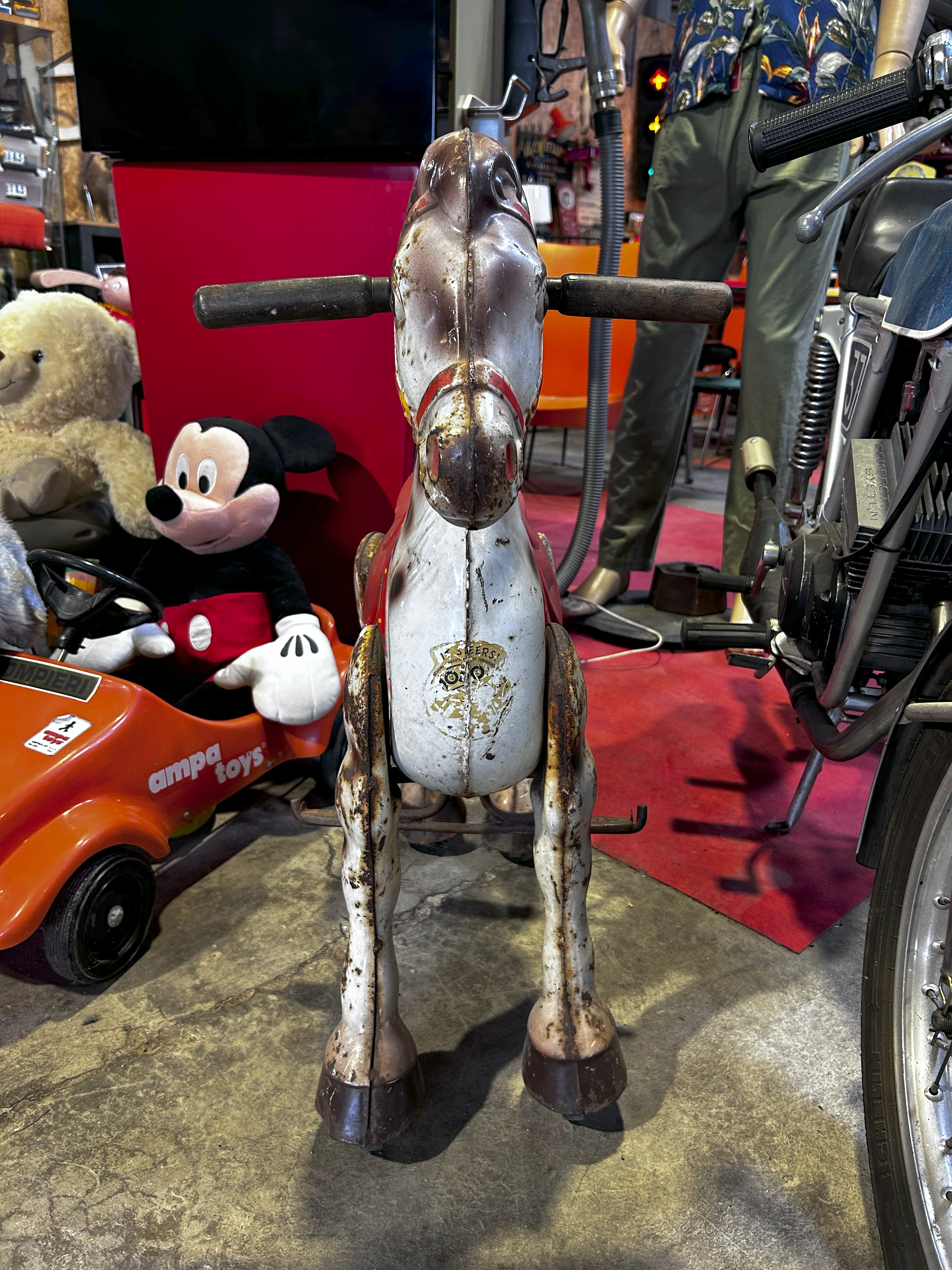 Cheval Mécanique de la marque Mobo