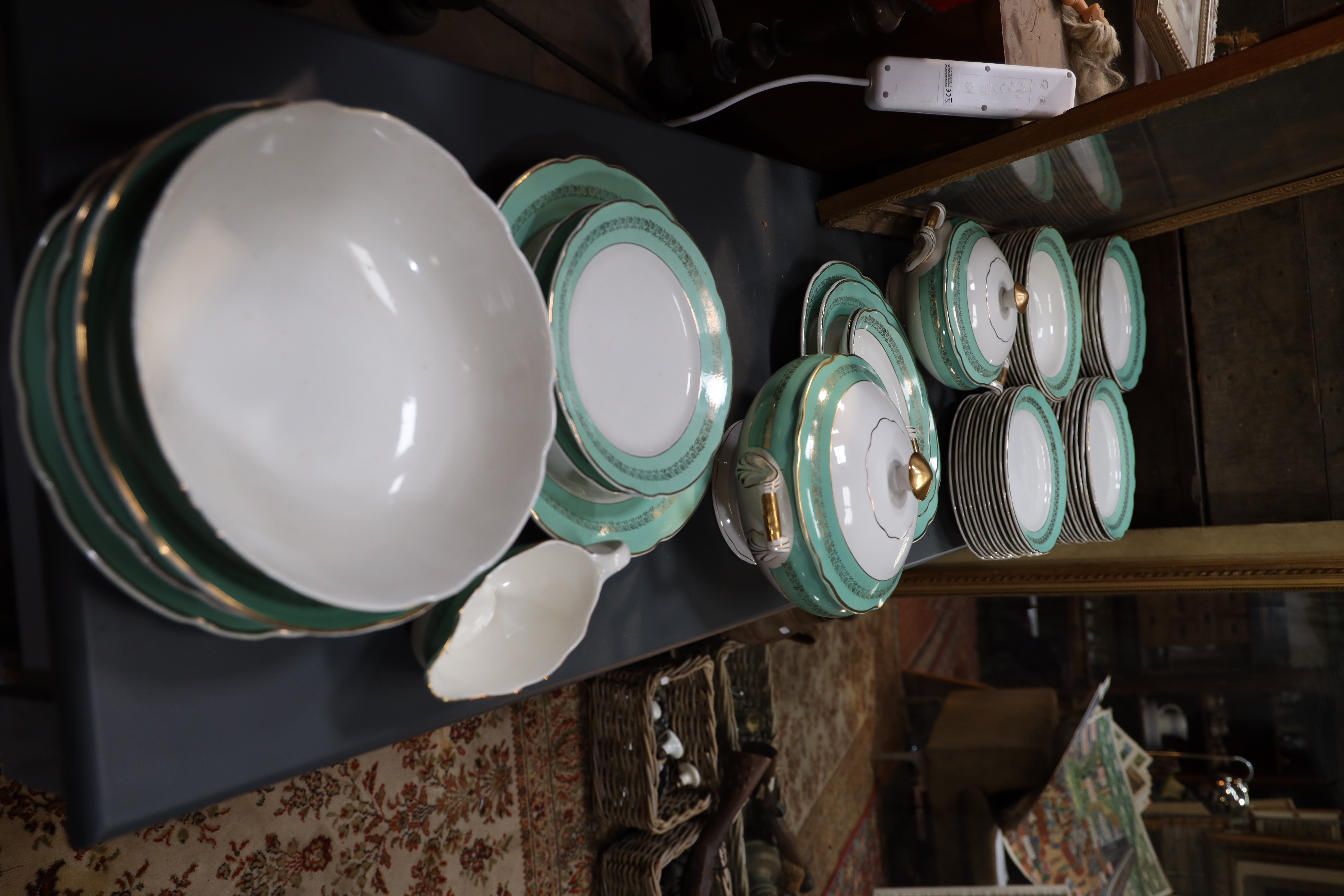 Superbe service en porcelaine – MANUFRANCE