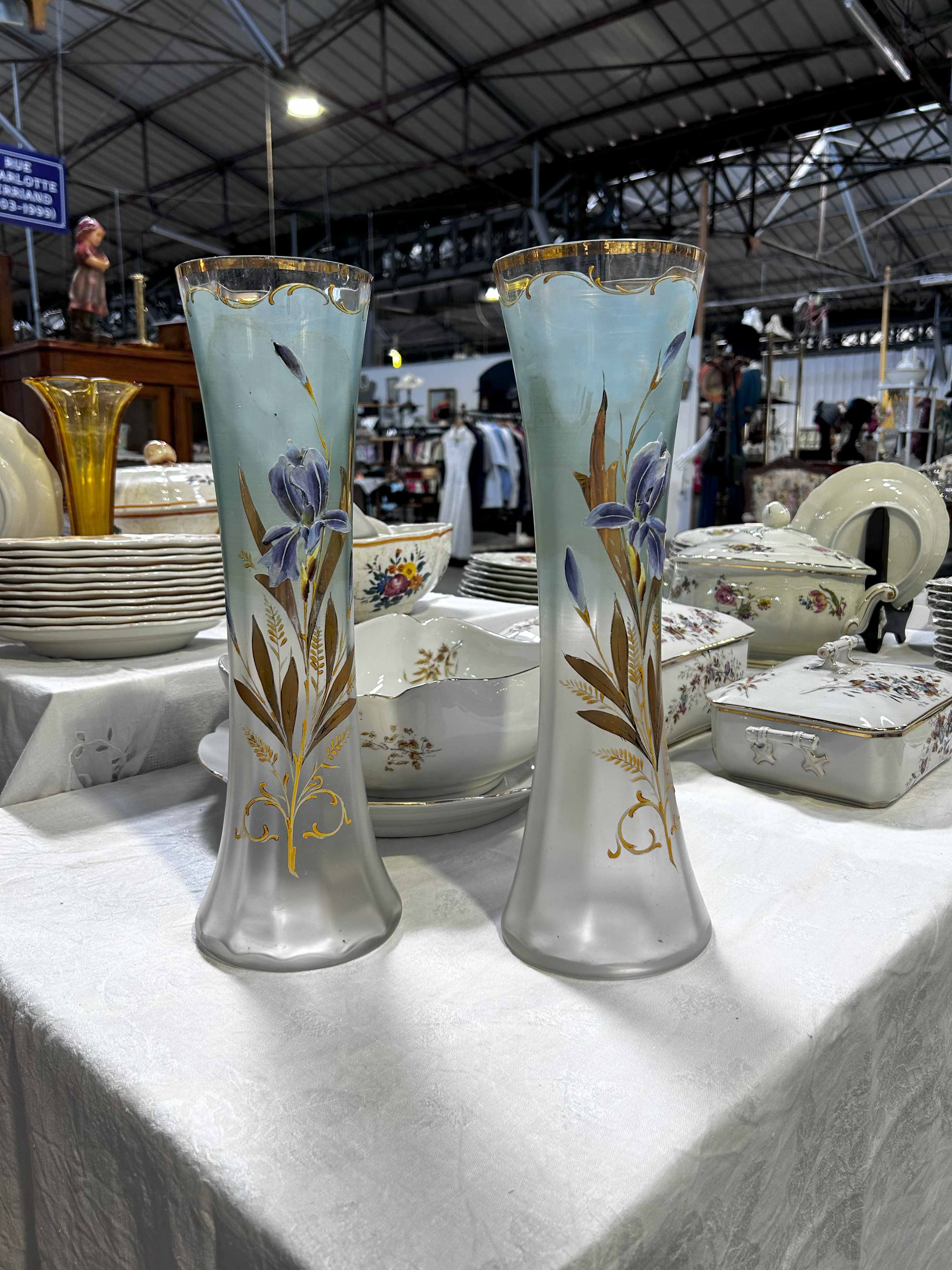 Paire de vases émaillés production LEGRAS