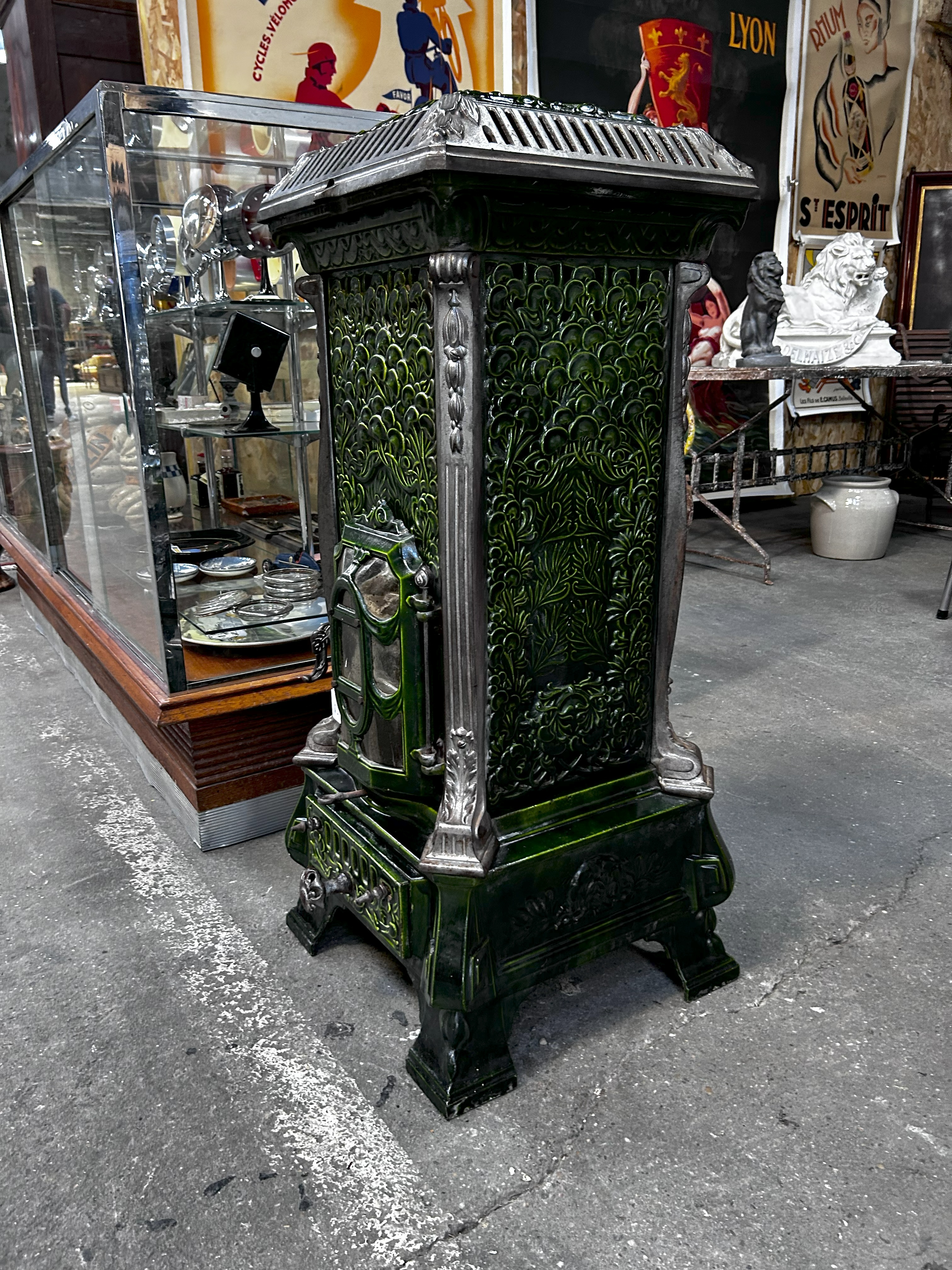 Ancien Poêle à charbon