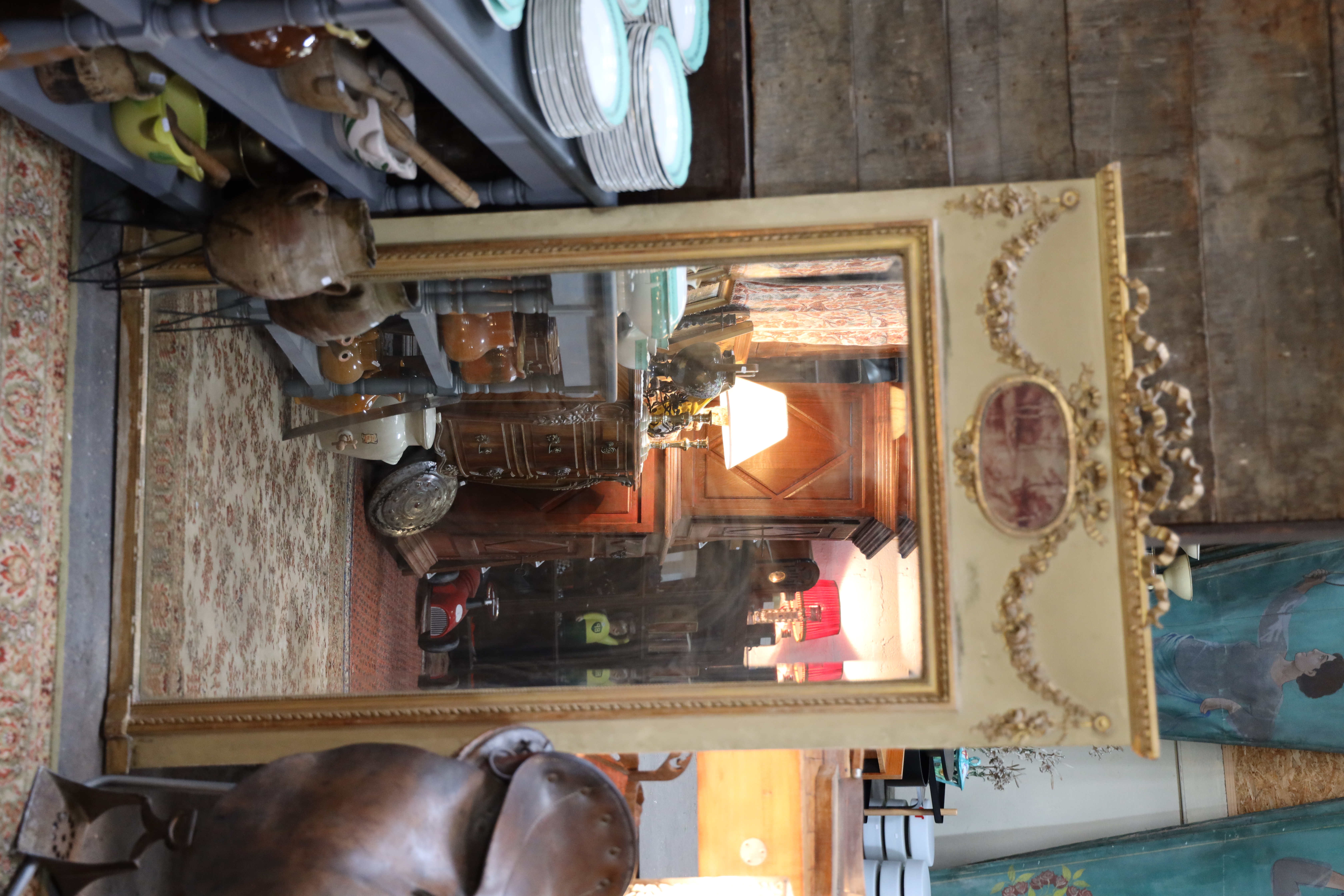 Grand miroir ancien à fronton