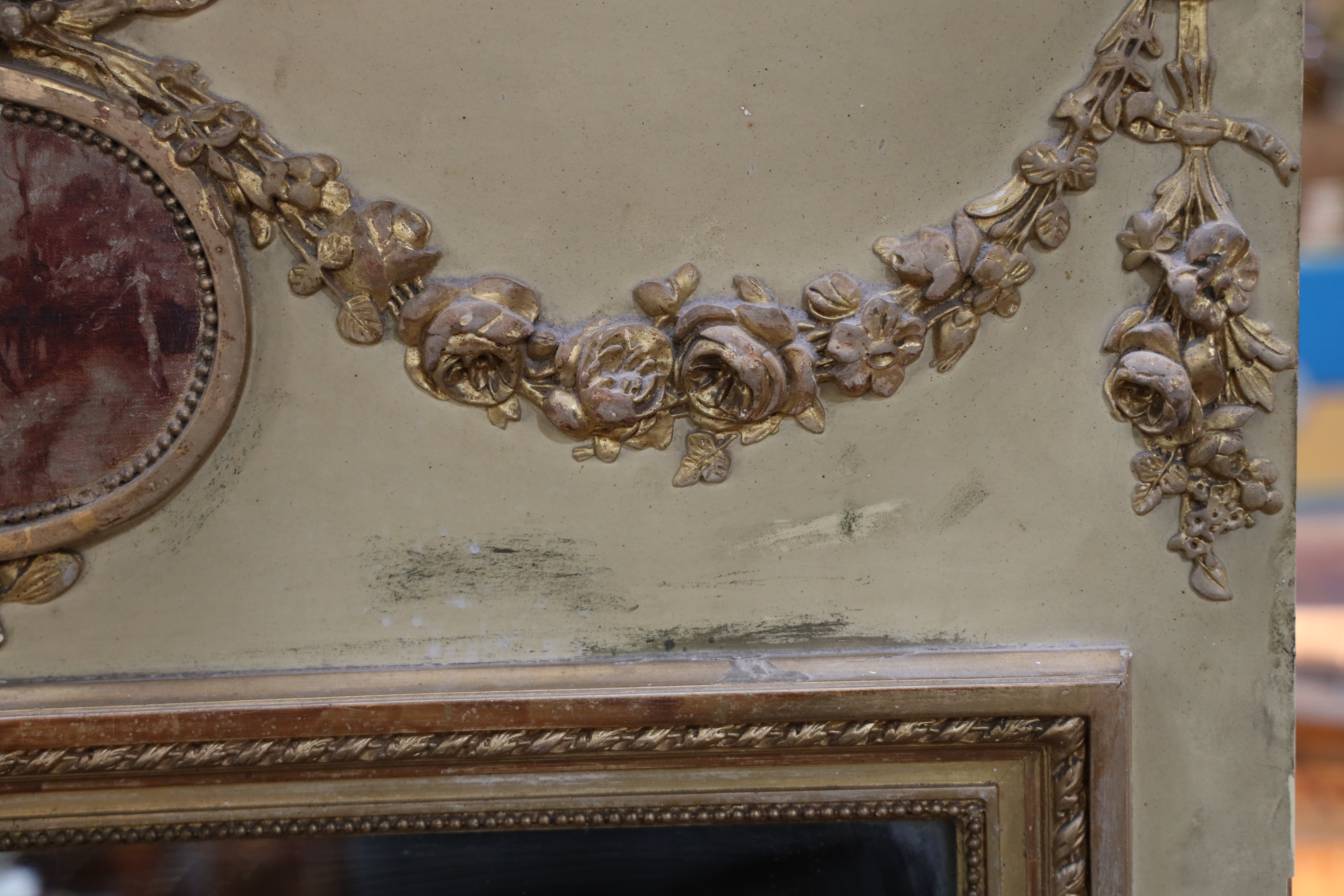 Grand miroir ancien à fronton