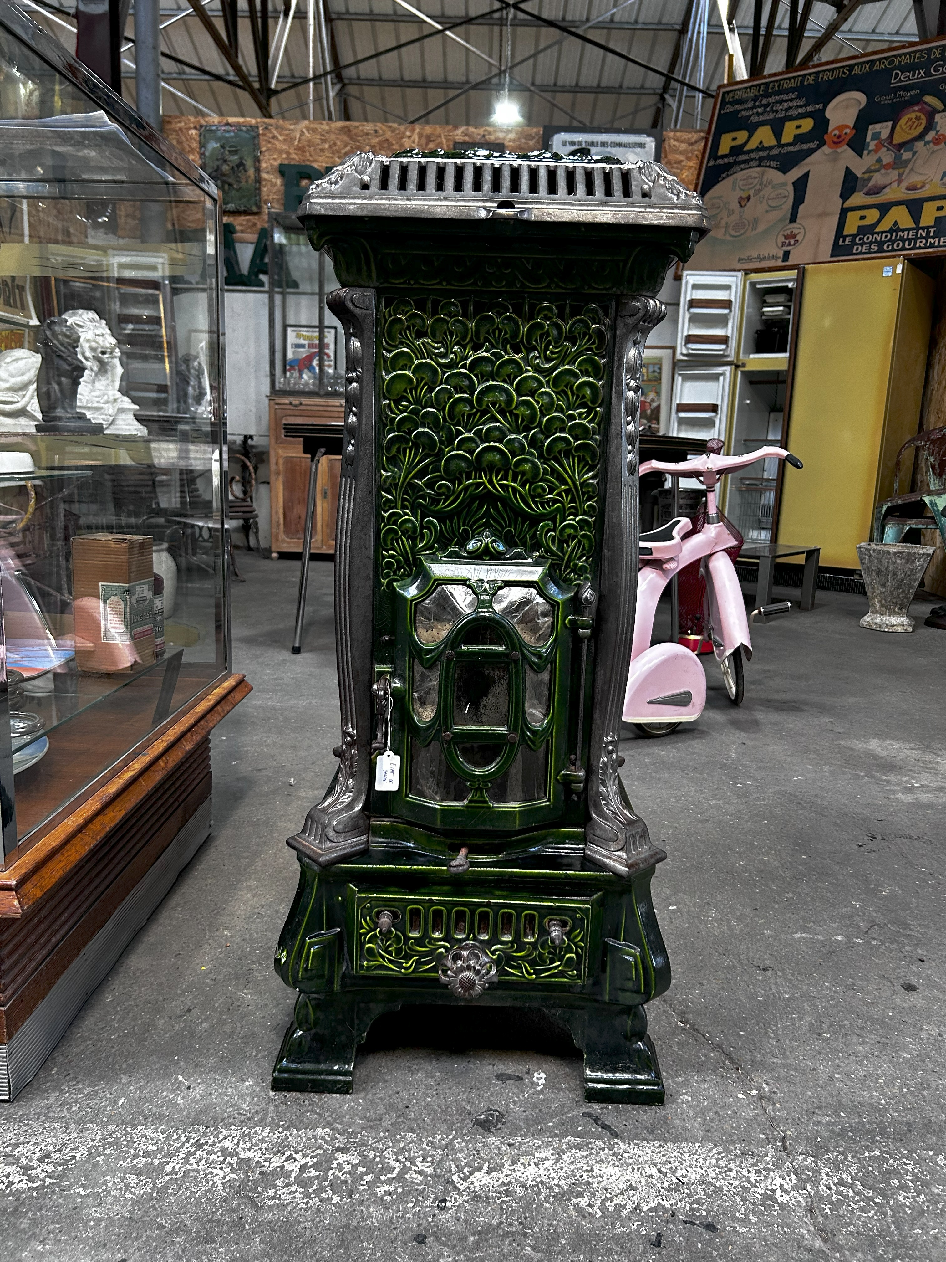 Ancien Poêle à charbon