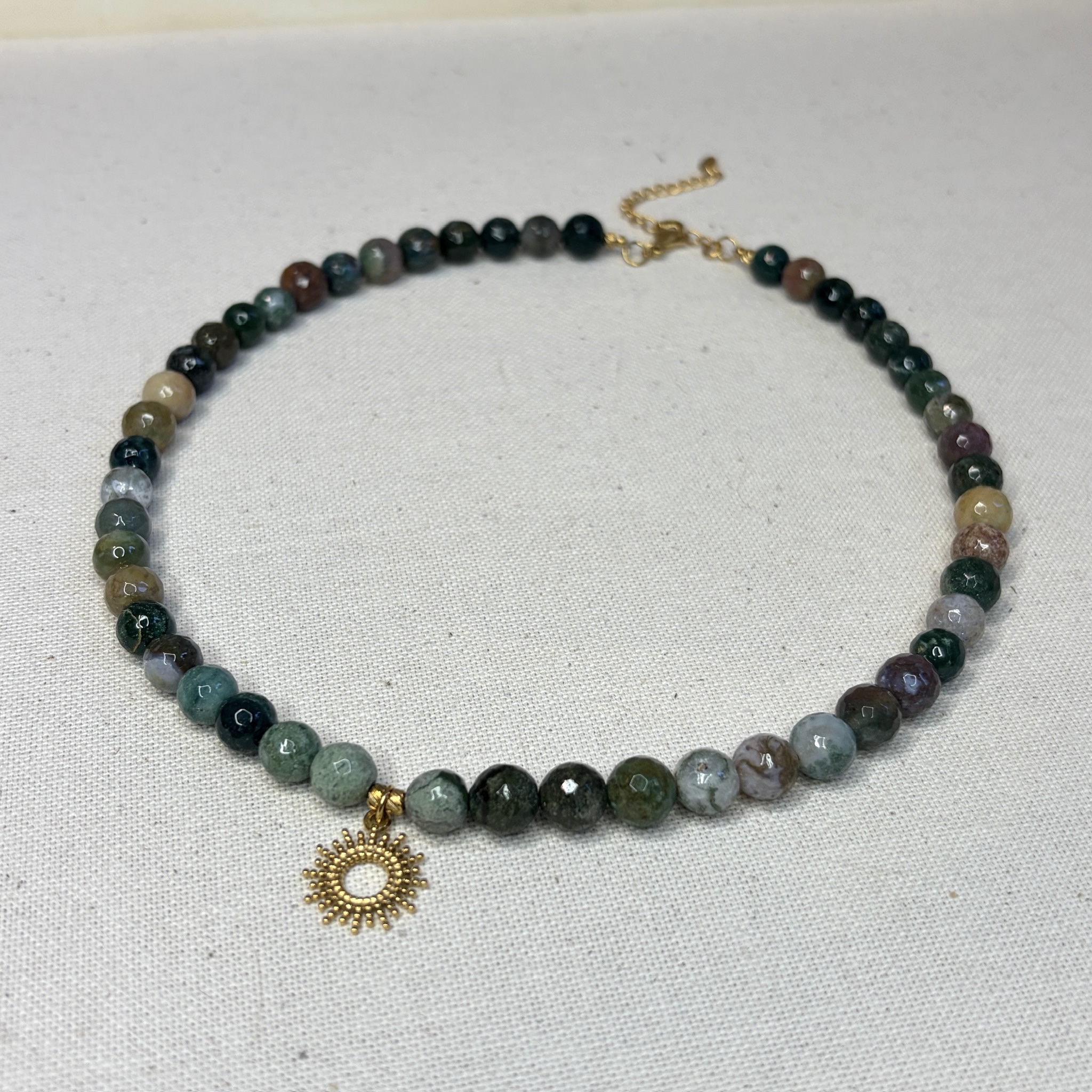 Calcédoine - pendentif soleil