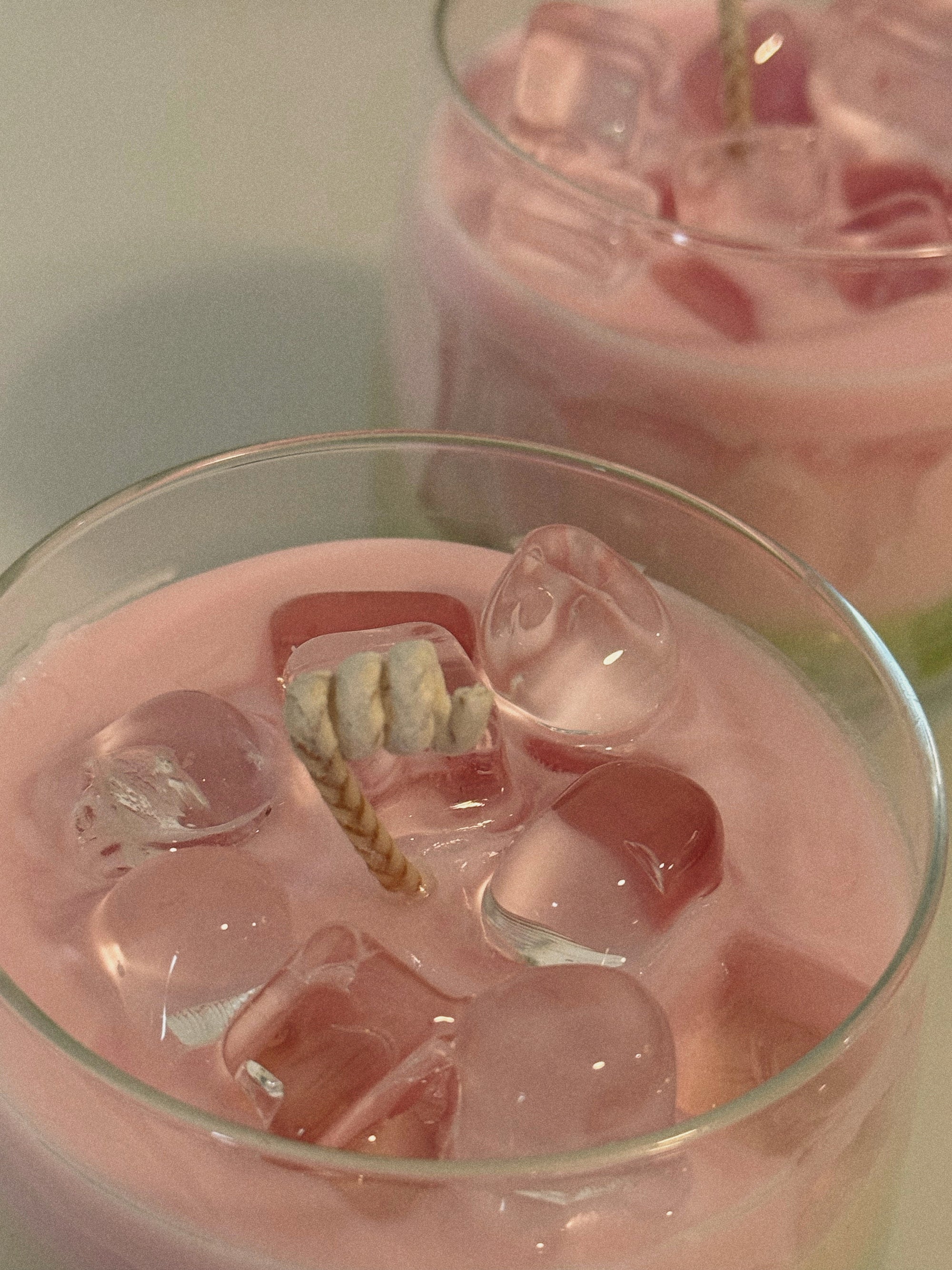 Strawberry matcha with Ice Cubes Candle | Scented Candle | Creme Douce