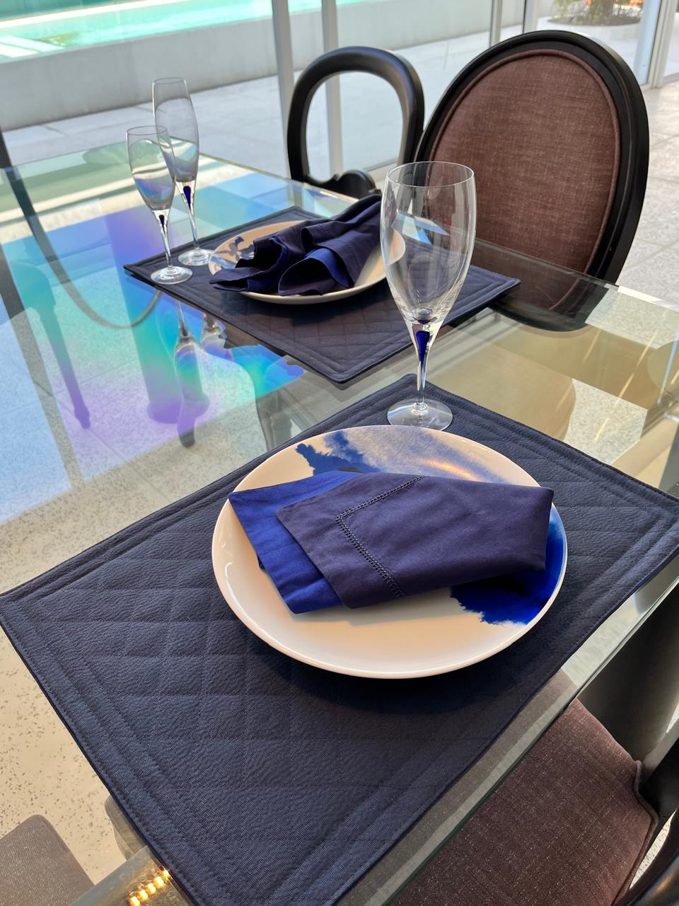 Prato de porcelana decorativo