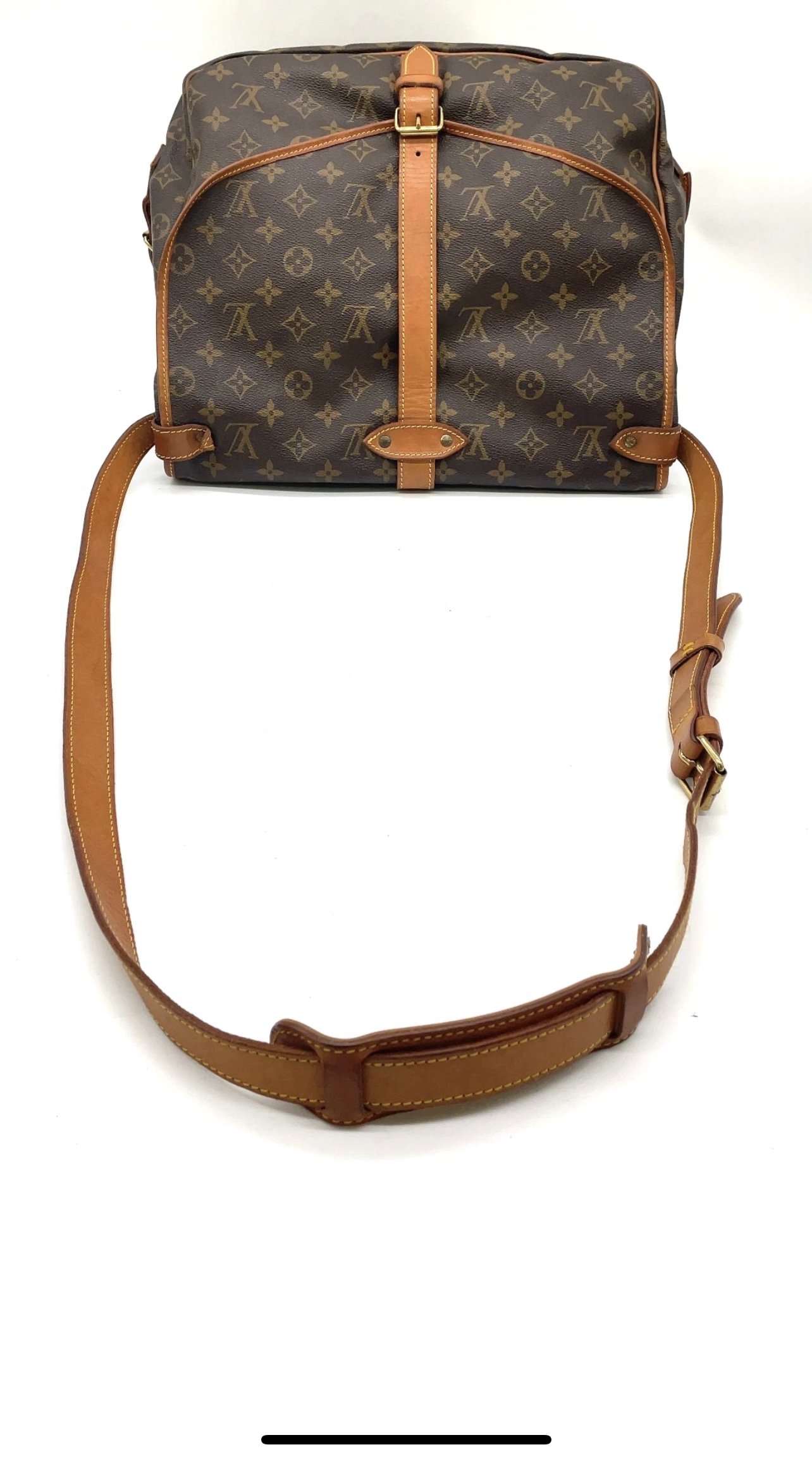 Louis Vuitton Monogram Saumur 35 Messenger Bag