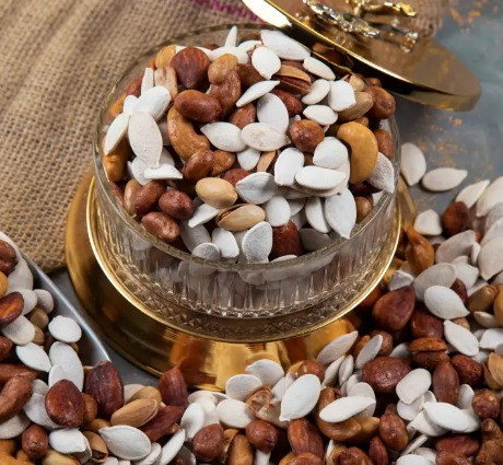 Mixed Nuts Crispy