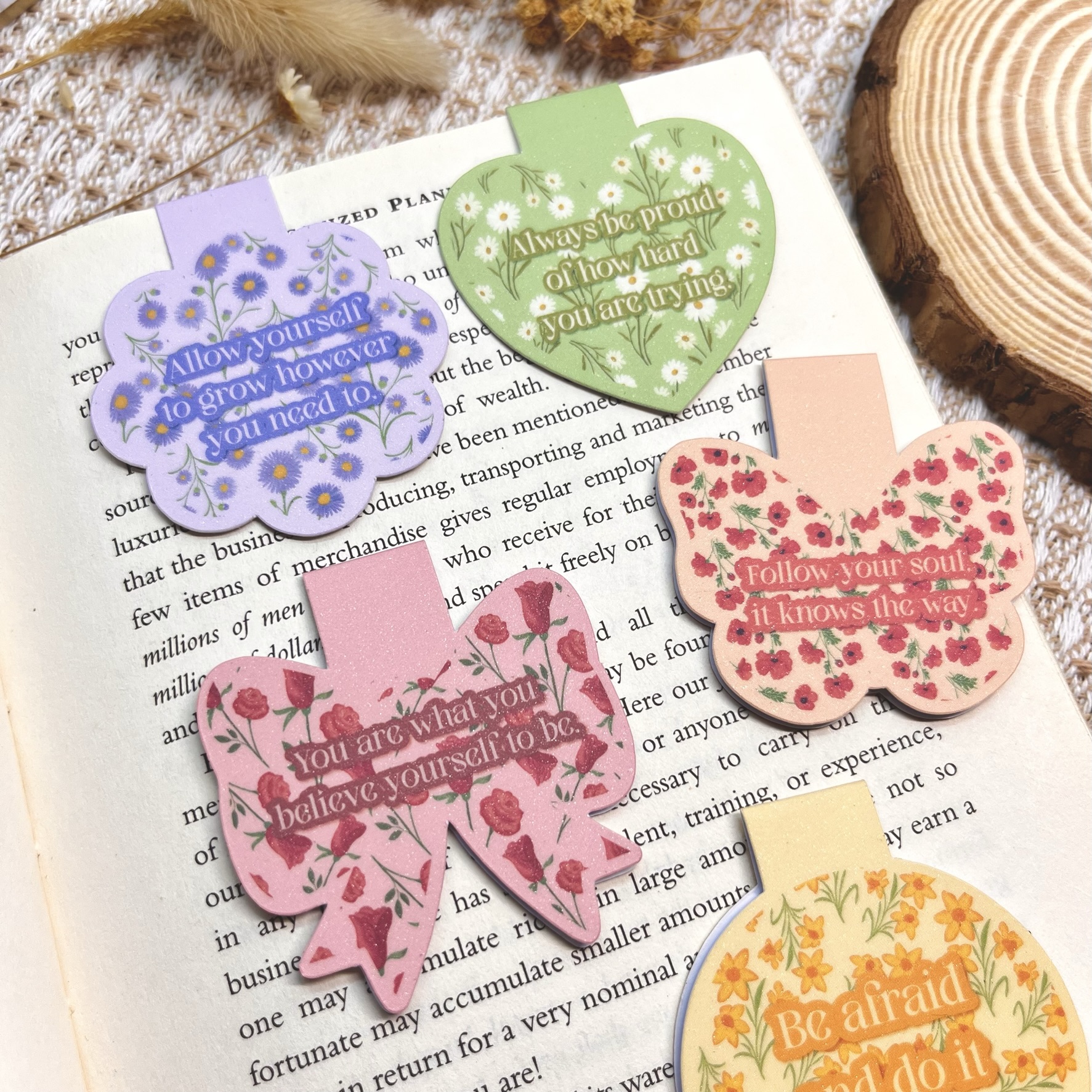 Floral Patterned Inspirational Magnetic Bookmarks