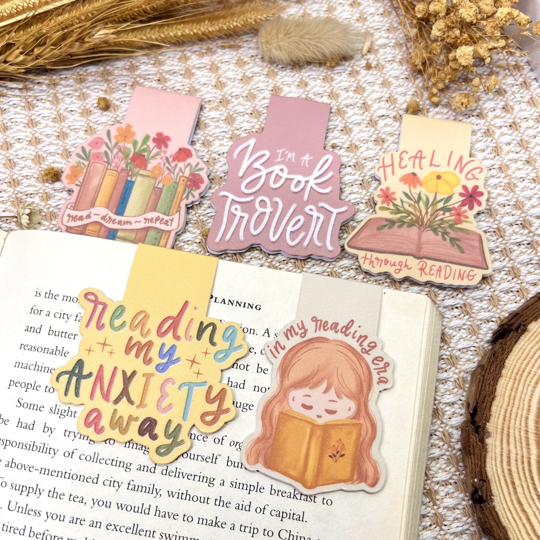 Booktrovert Collection | Solo Magnetic Bookmarks